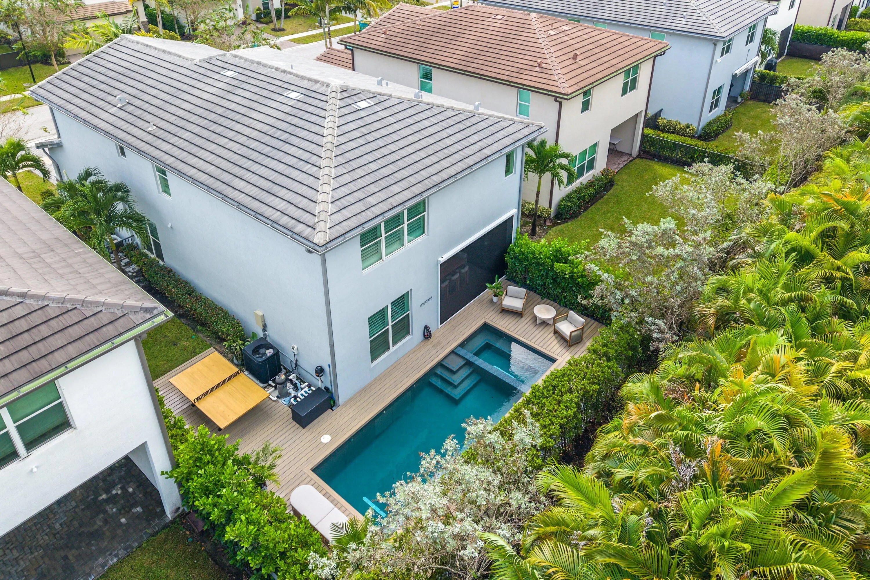 2661 Country Lake Trail