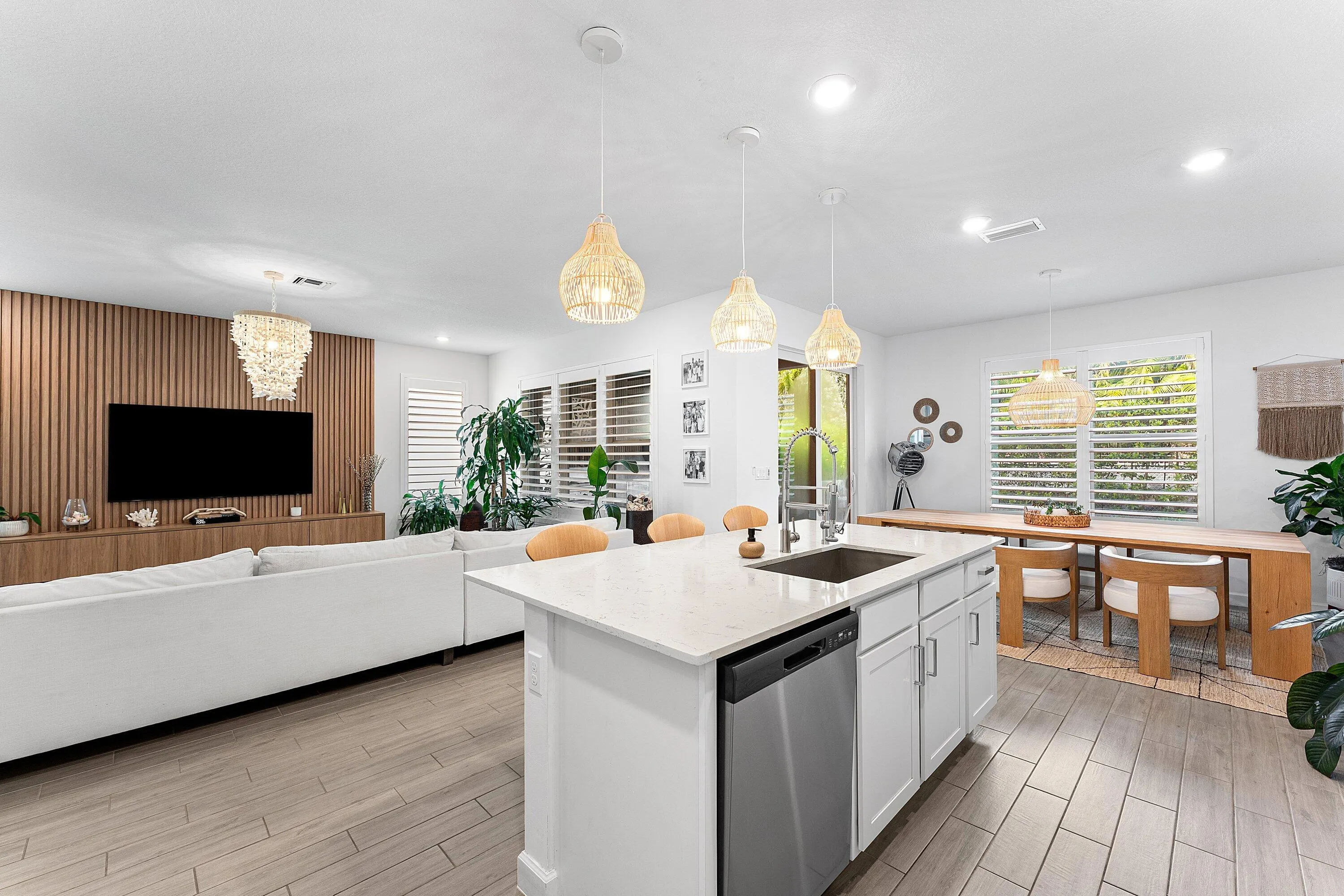 2661 Country Lake Trail