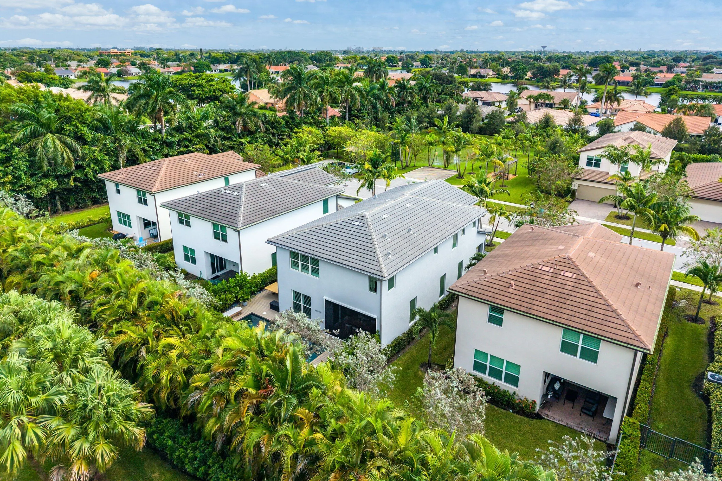 2661 Country Lake Trail