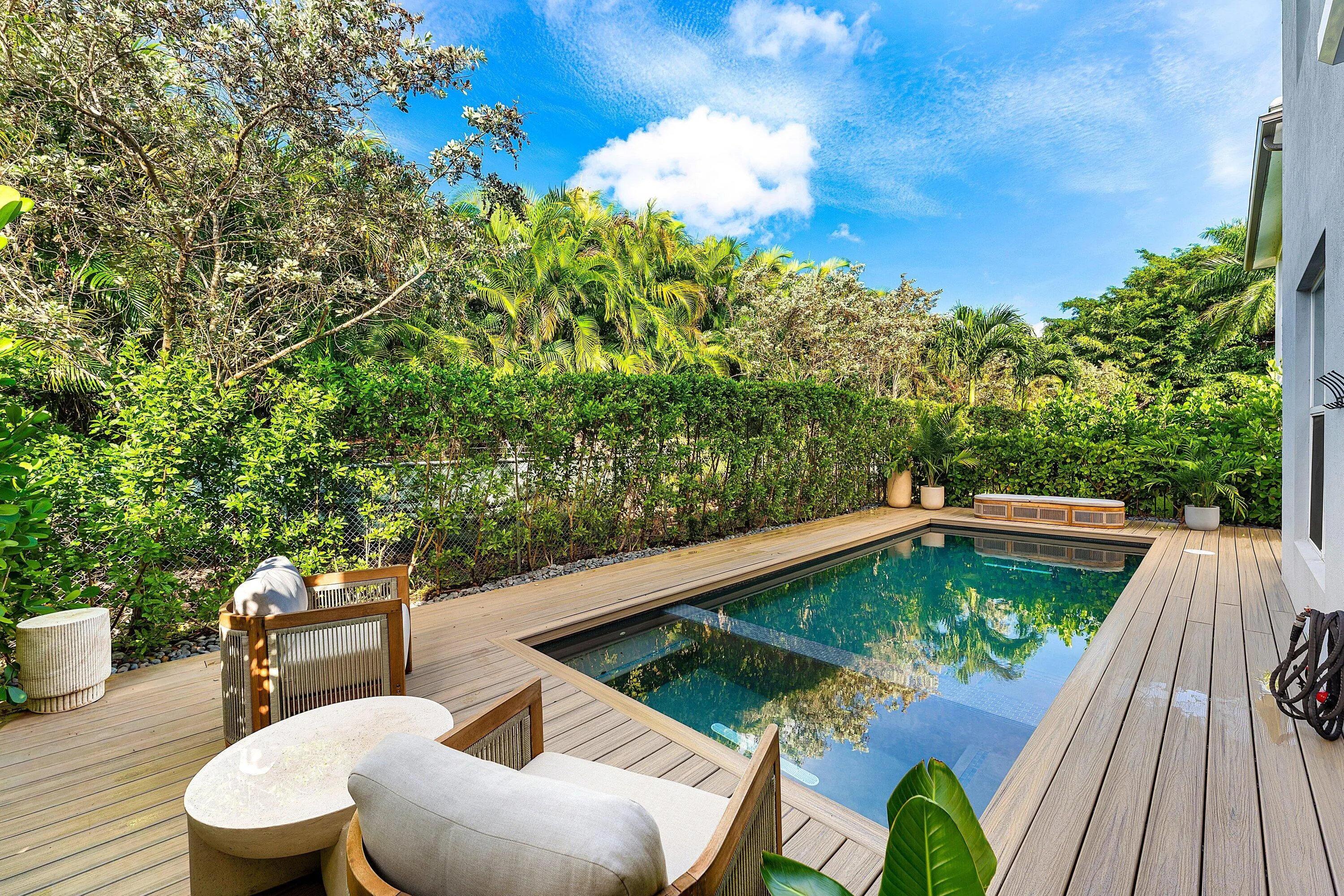 2661 Country Lake Trail