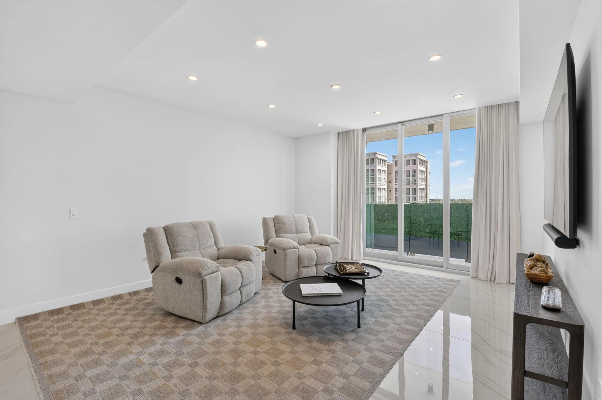 495 E Royal Palm Road #601