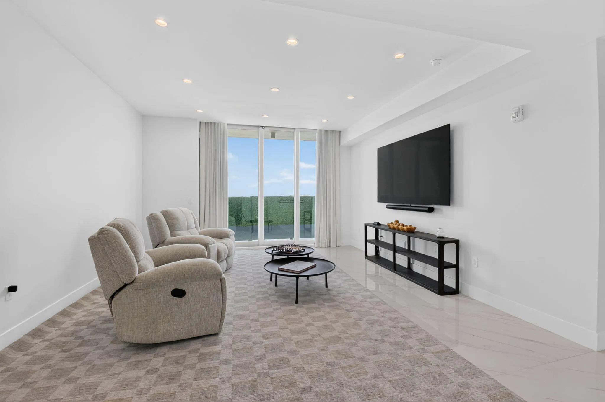 495 E Royal Palm Road #601