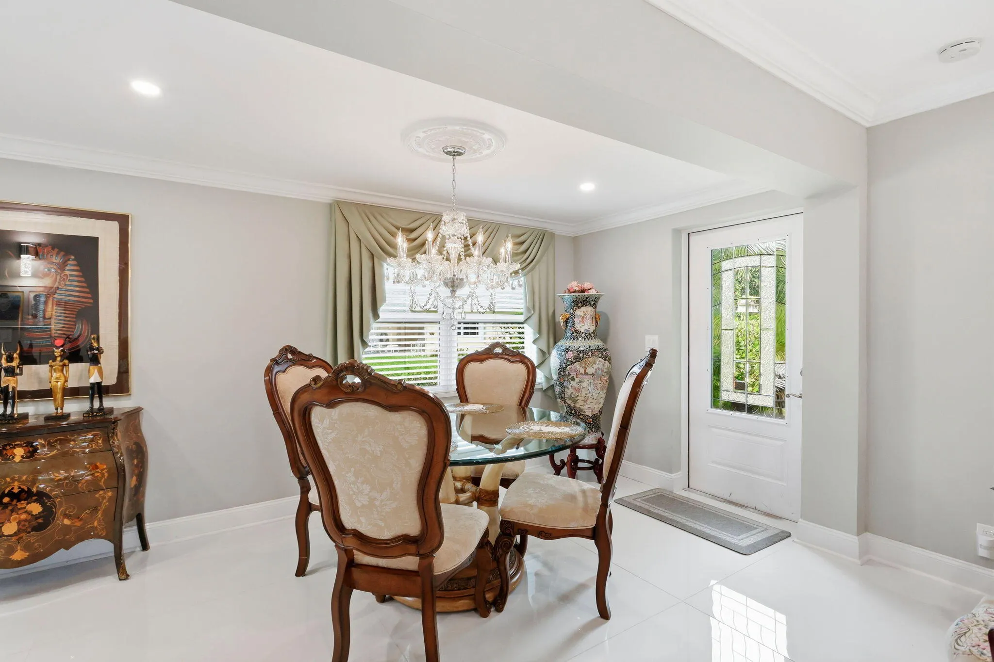 218 Cardinal Lane