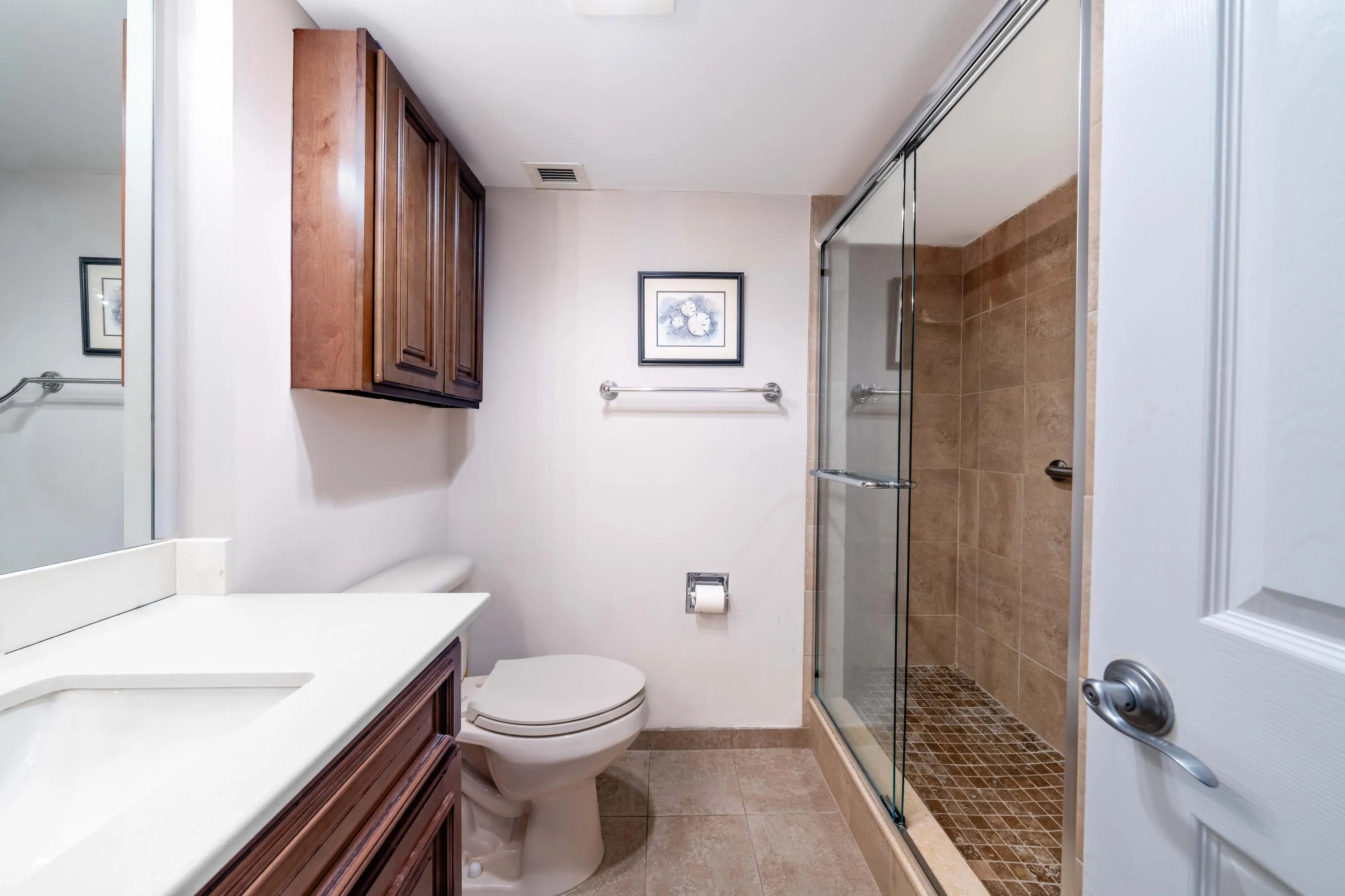 1150 Hillsboro Mile #202