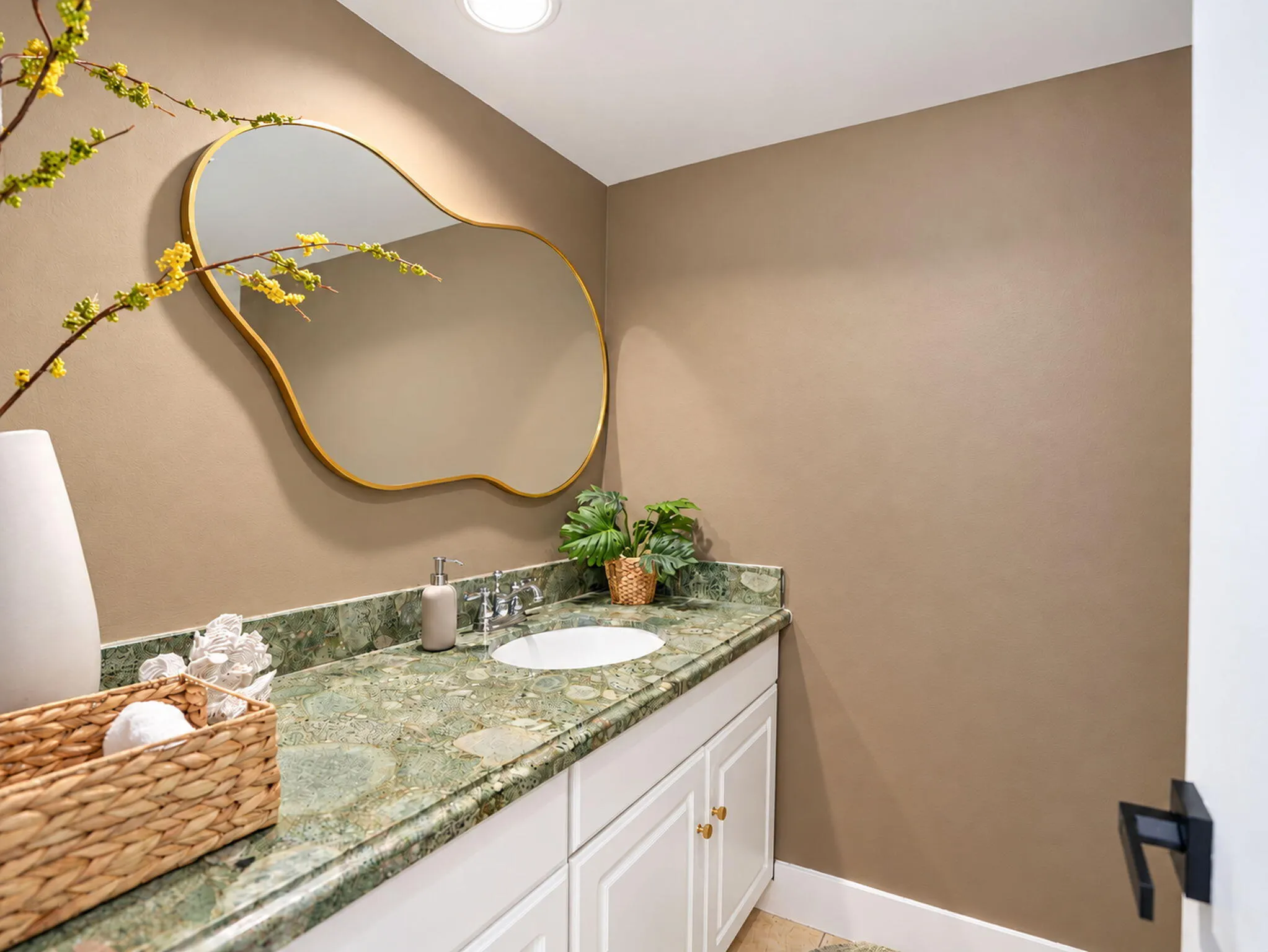 2708 NE 14th Street Causeway #2