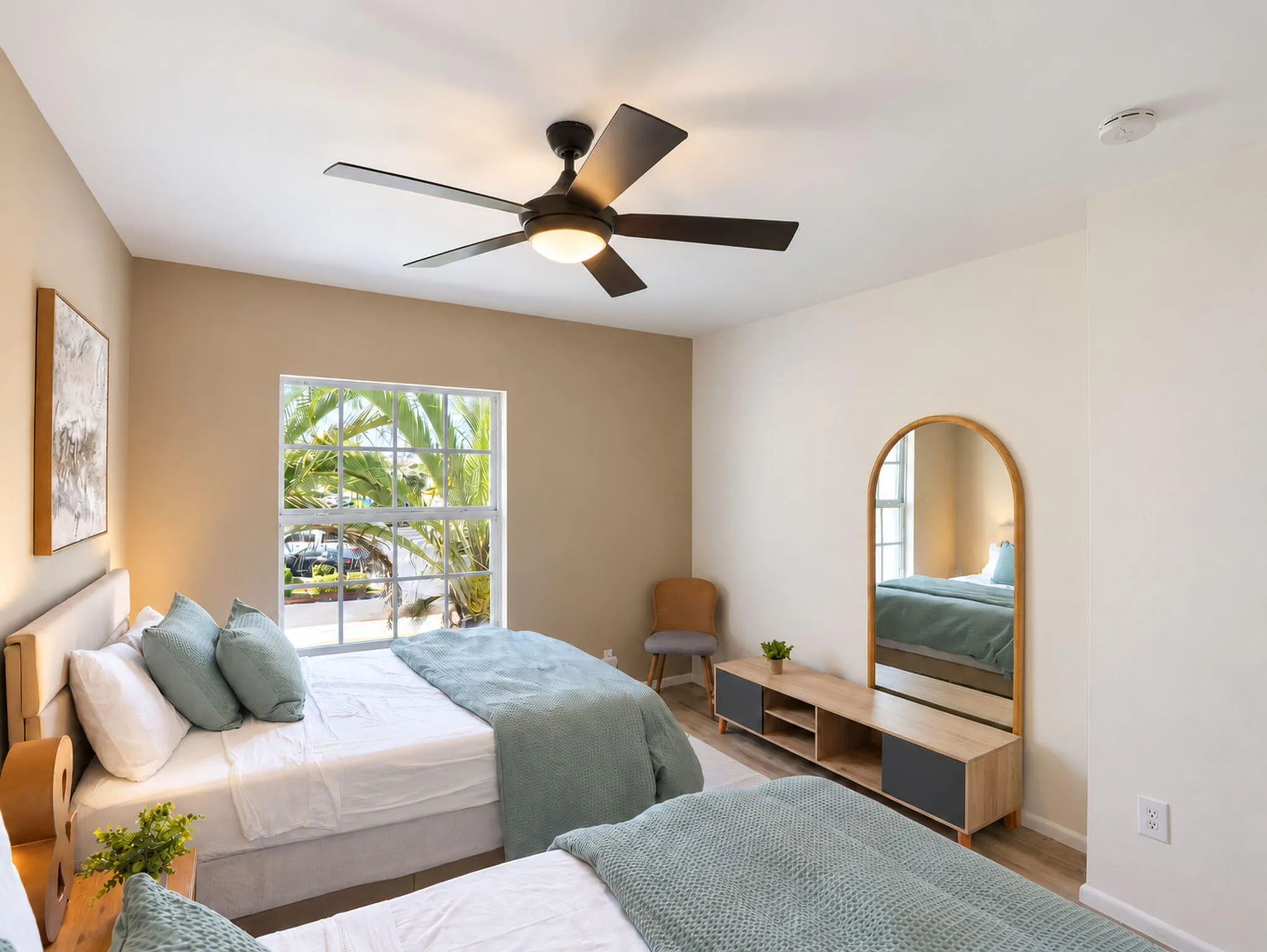2708 NE 14th Street Causeway #2