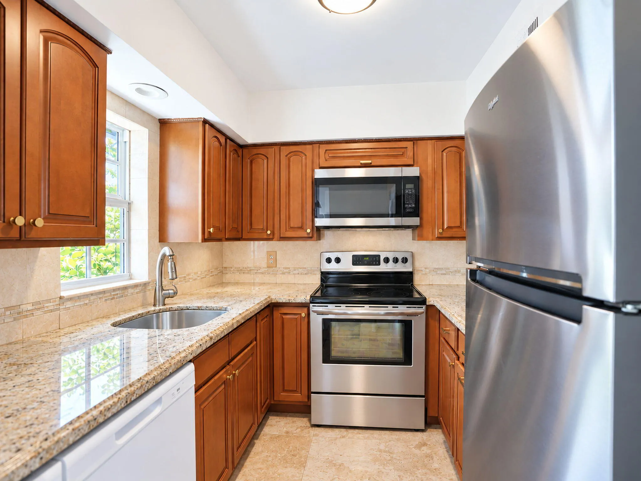 2708 NE 14th Street Causeway #2