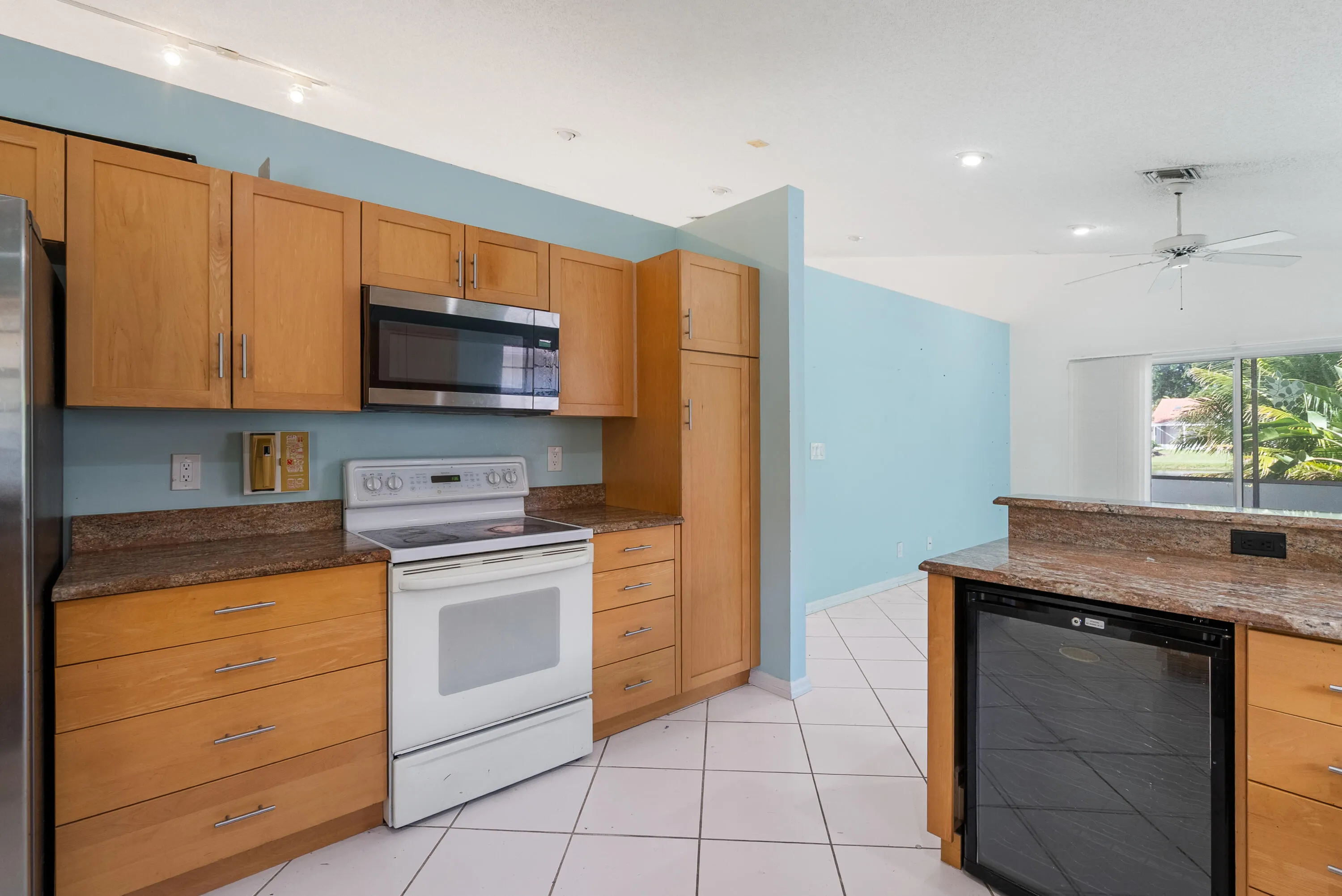 5229 BODEGA Place