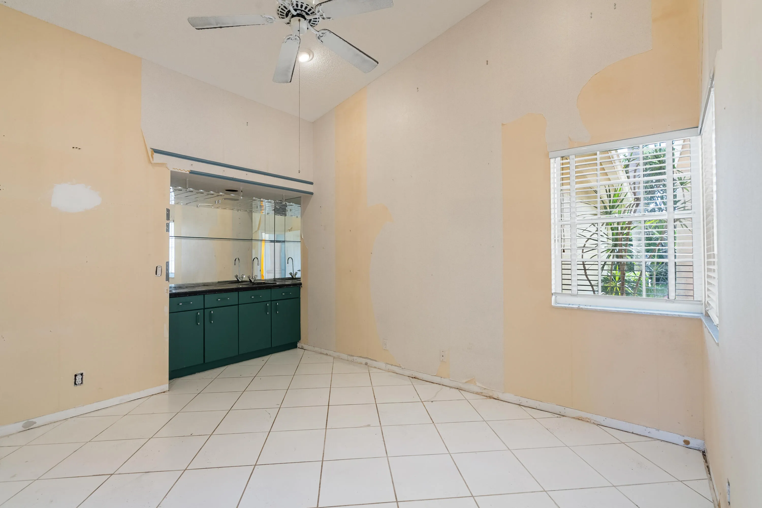 5229 BODEGA Place