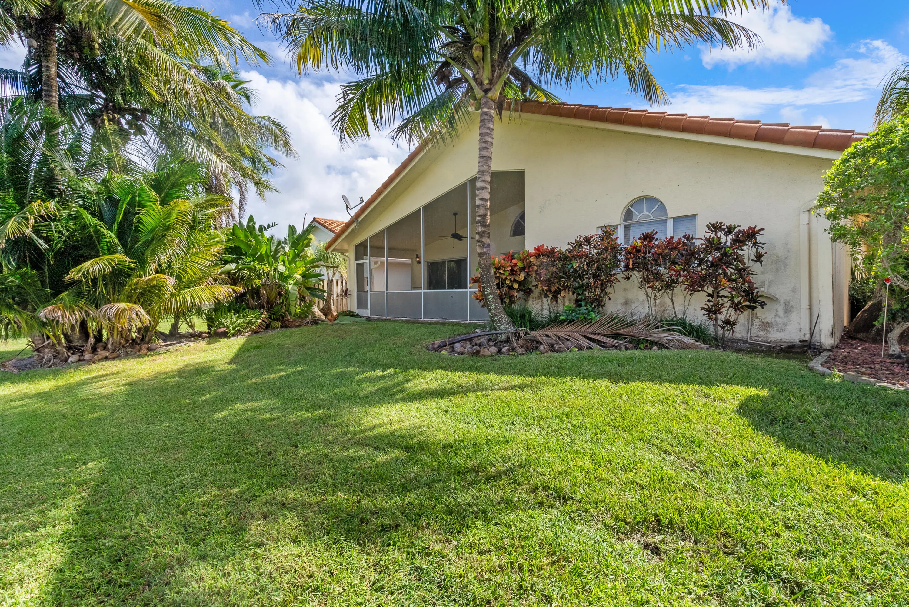5229 BODEGA Place