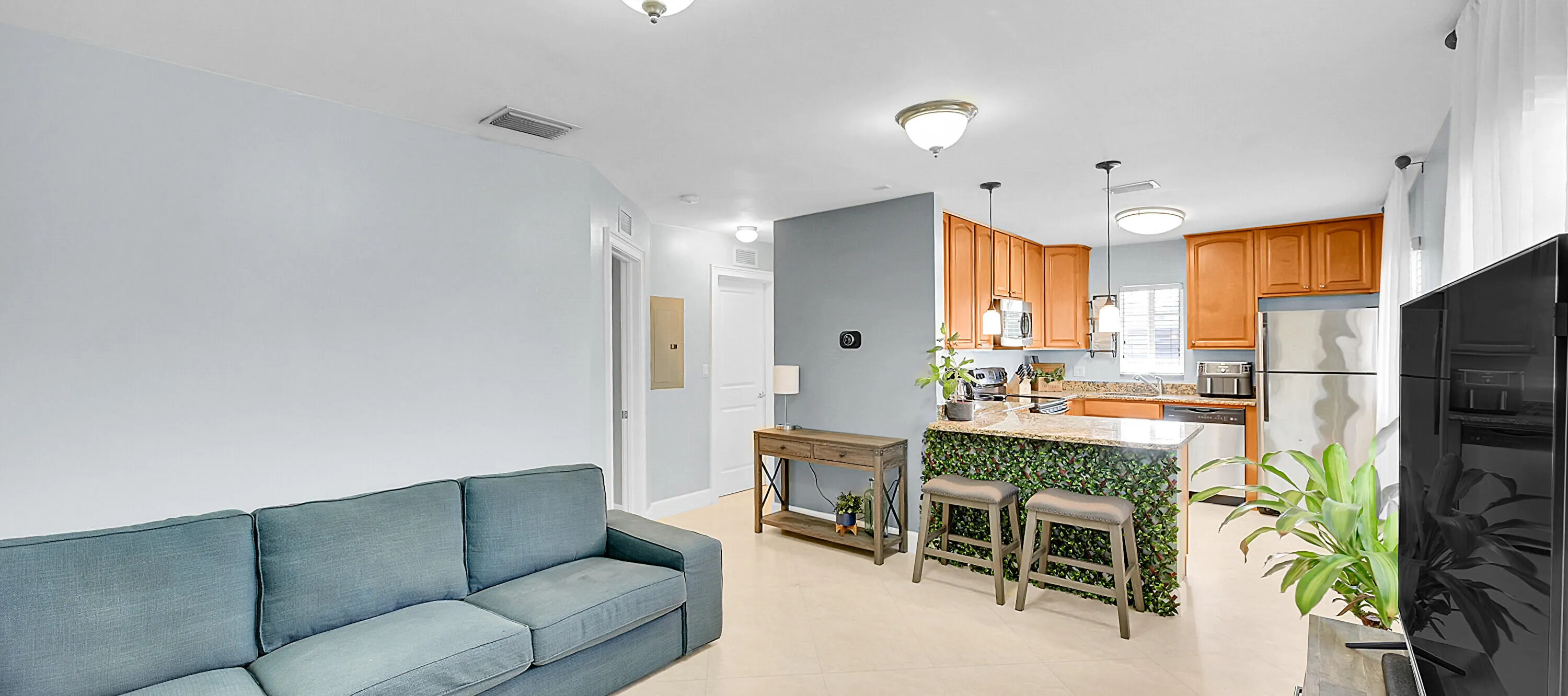 410 SW 15TH Street #206