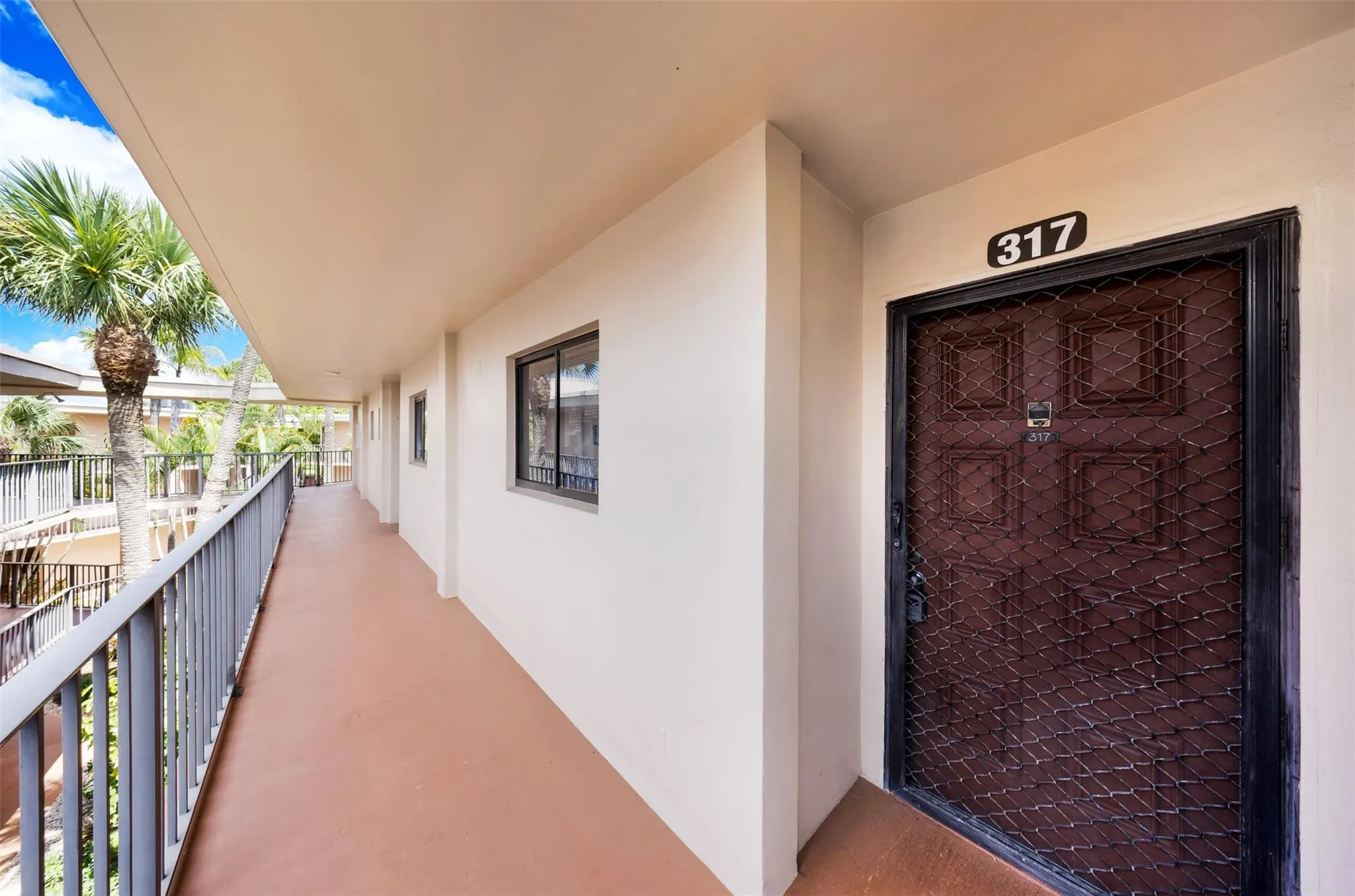 5250 LAS VERDES Circle #317