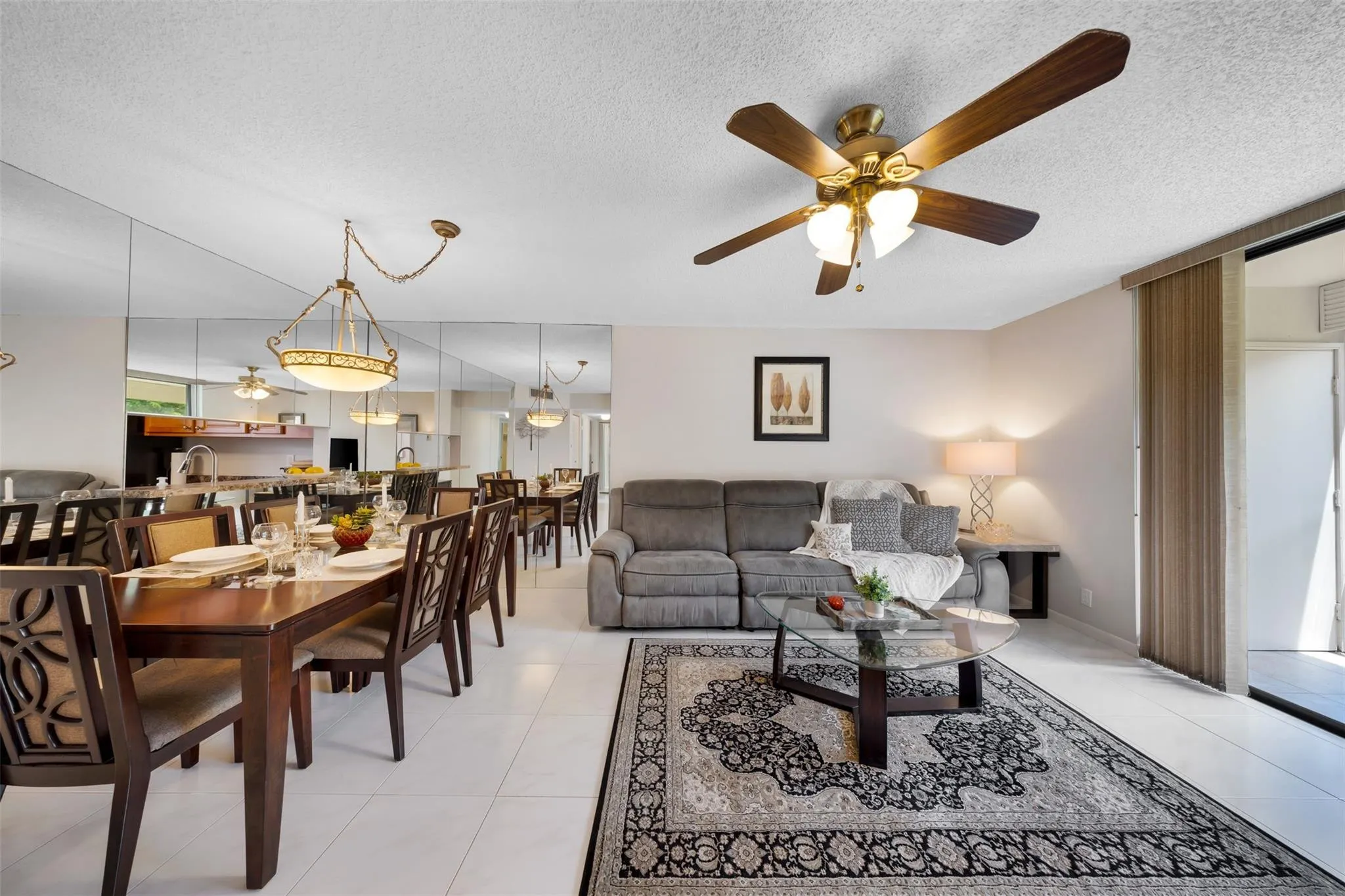 5250 LAS VERDES Circle #317