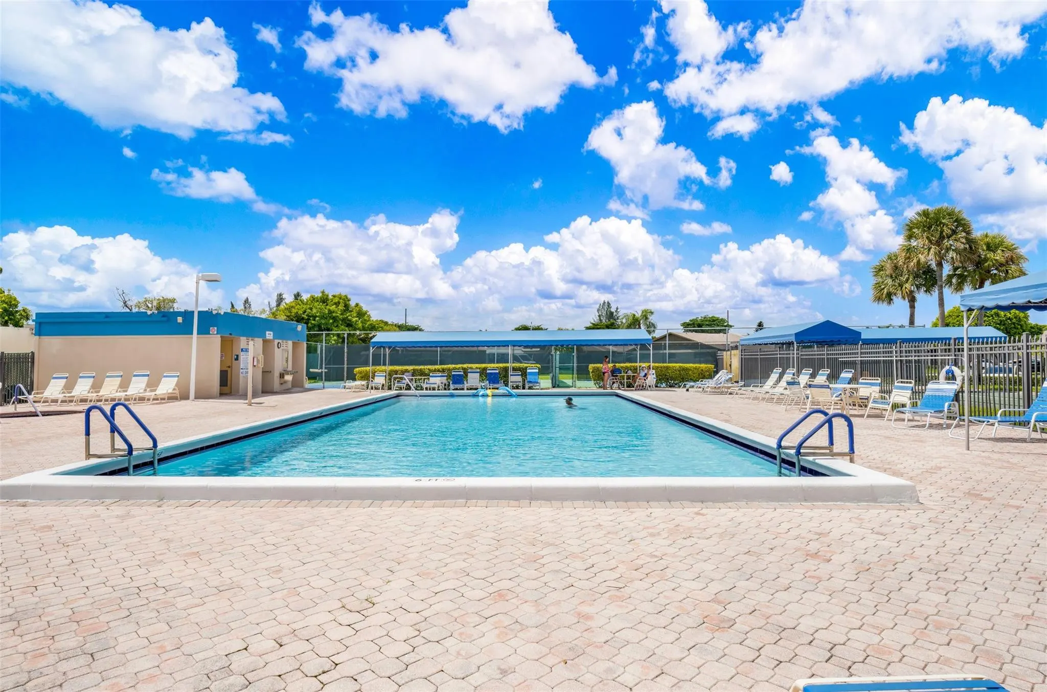 5250 LAS VERDES Circle #317
