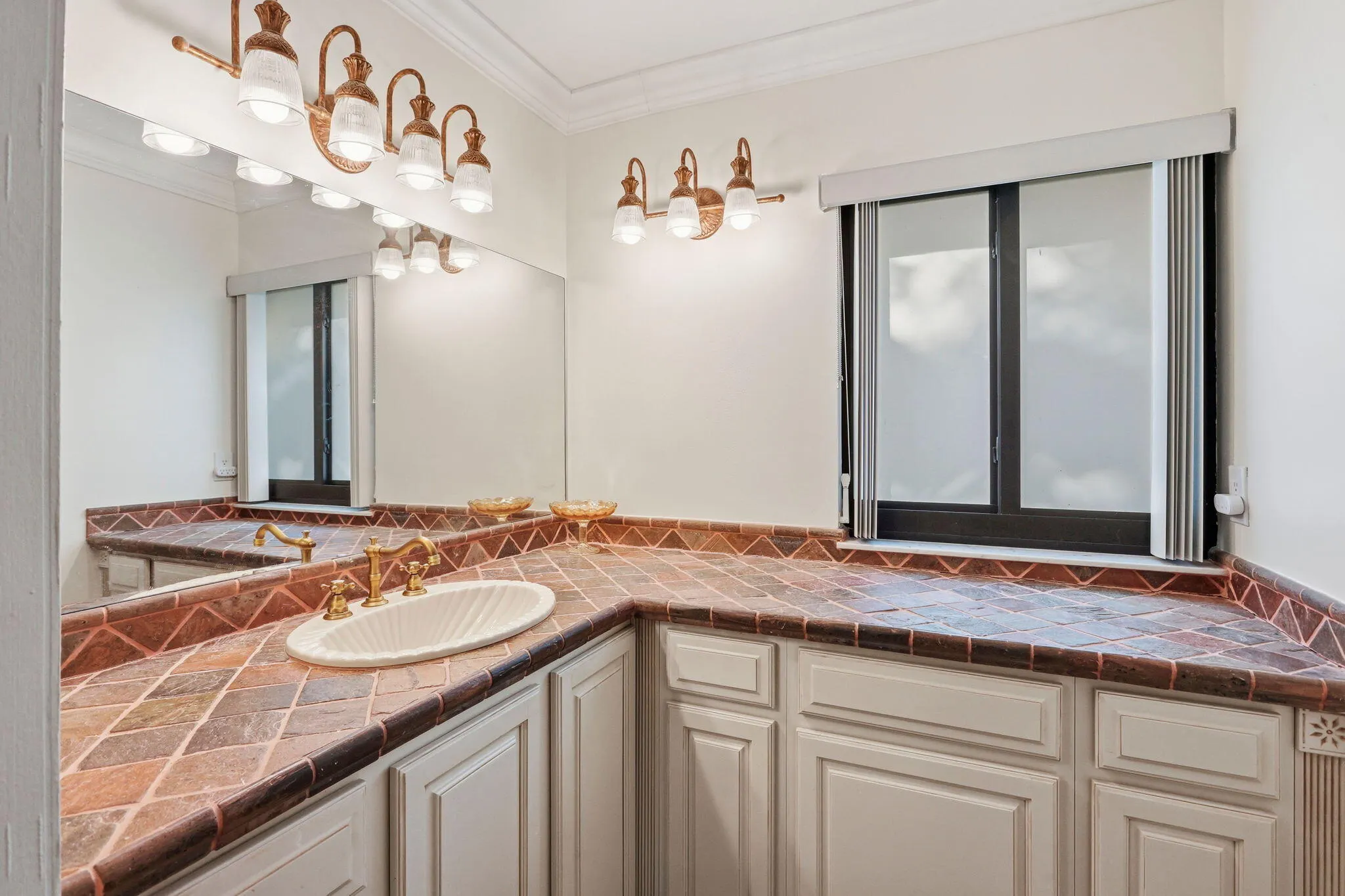9528 PALISADES PARK Road