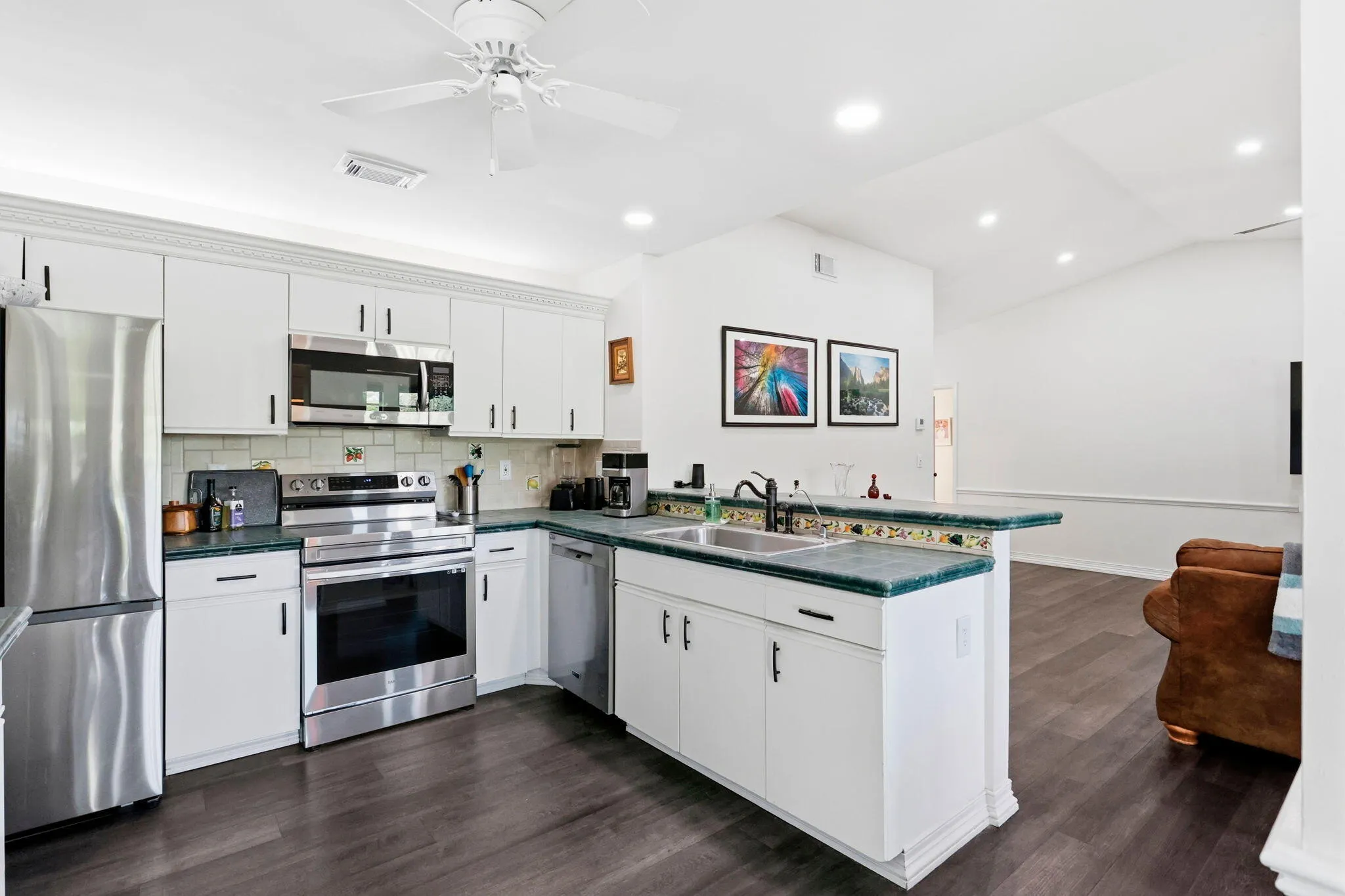 9528 PALISADES PARK Road