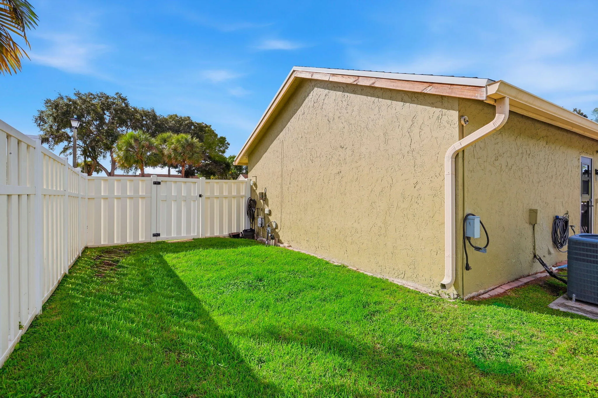 9528 PALISADES PARK Road