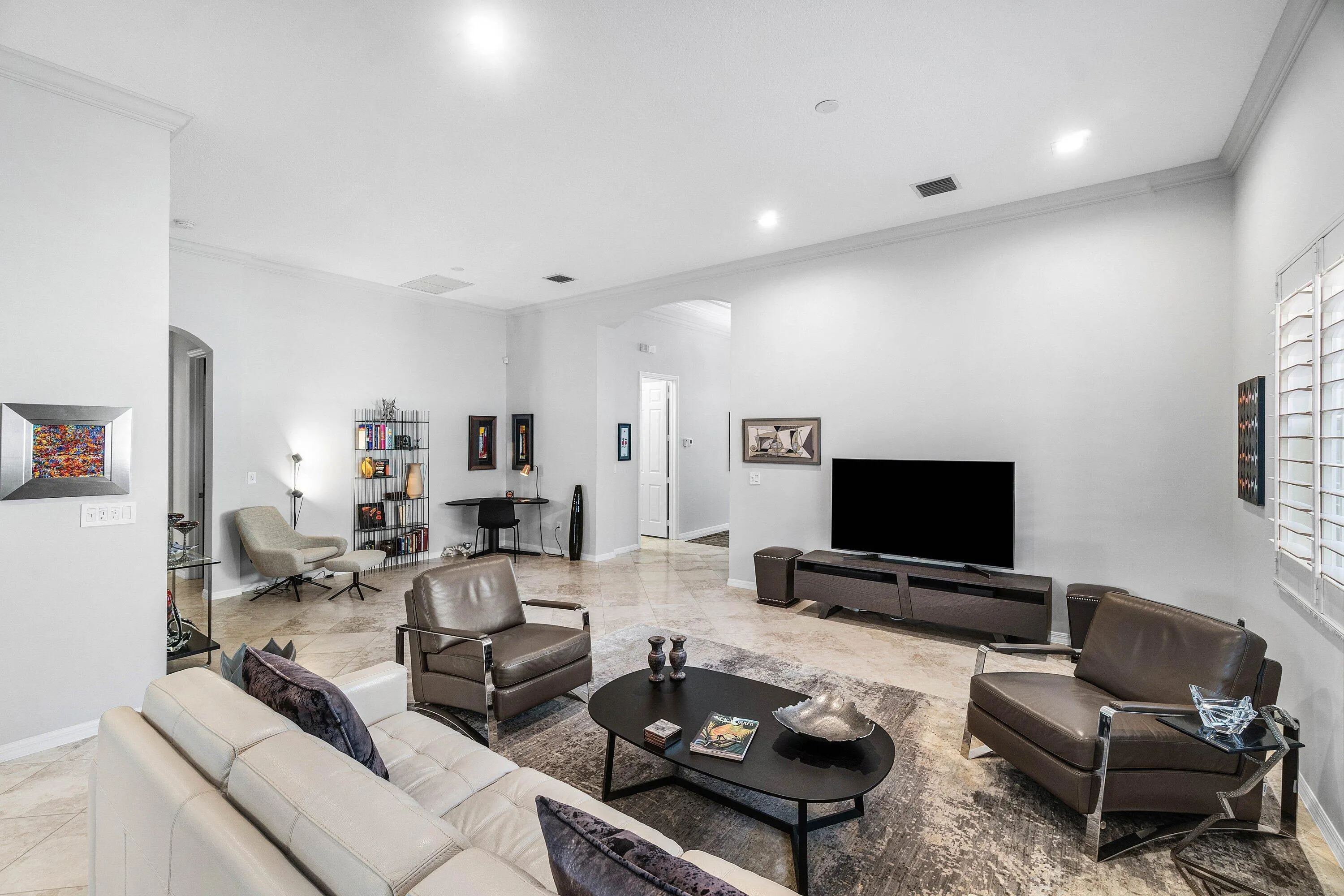 7880 New Holland Way