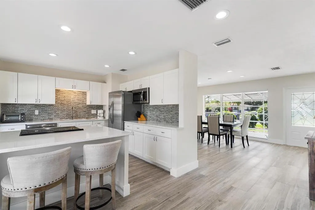 2501 NE 12TH Street