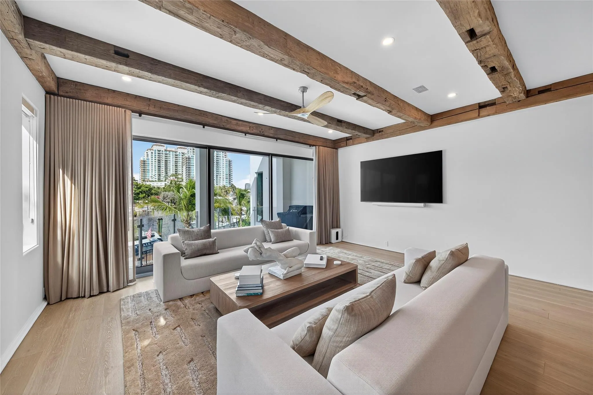 621 SW 5 Place