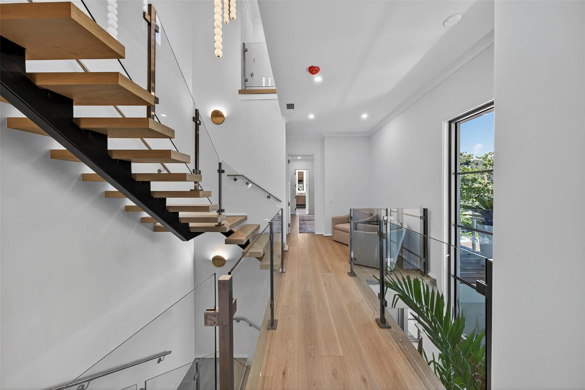 621 SW 5 Place