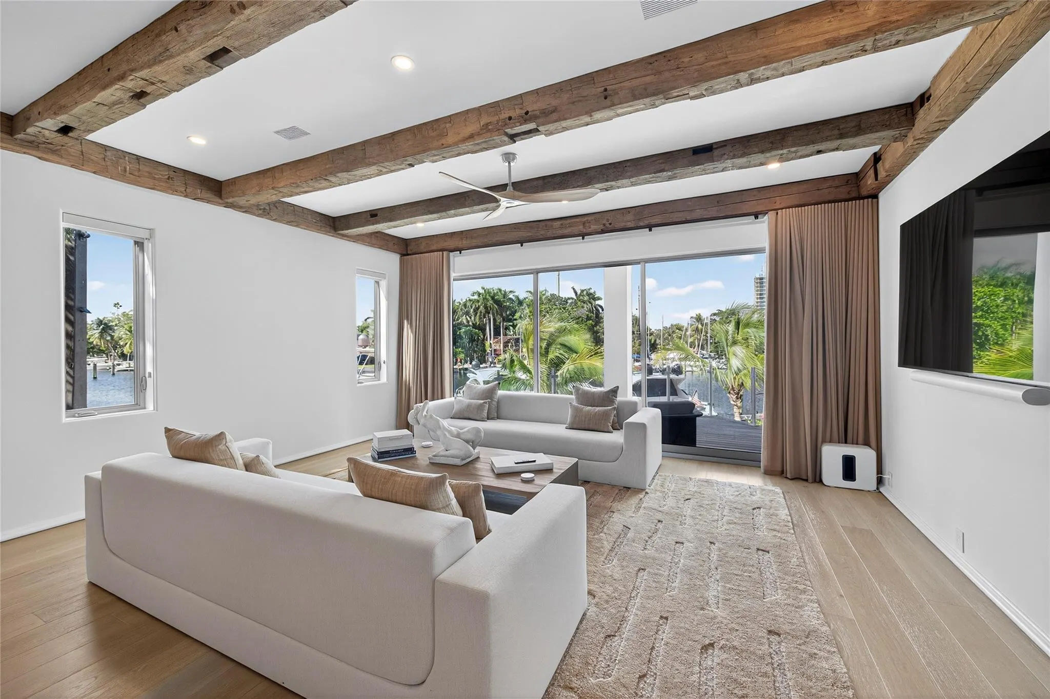 621 SW 5 Place