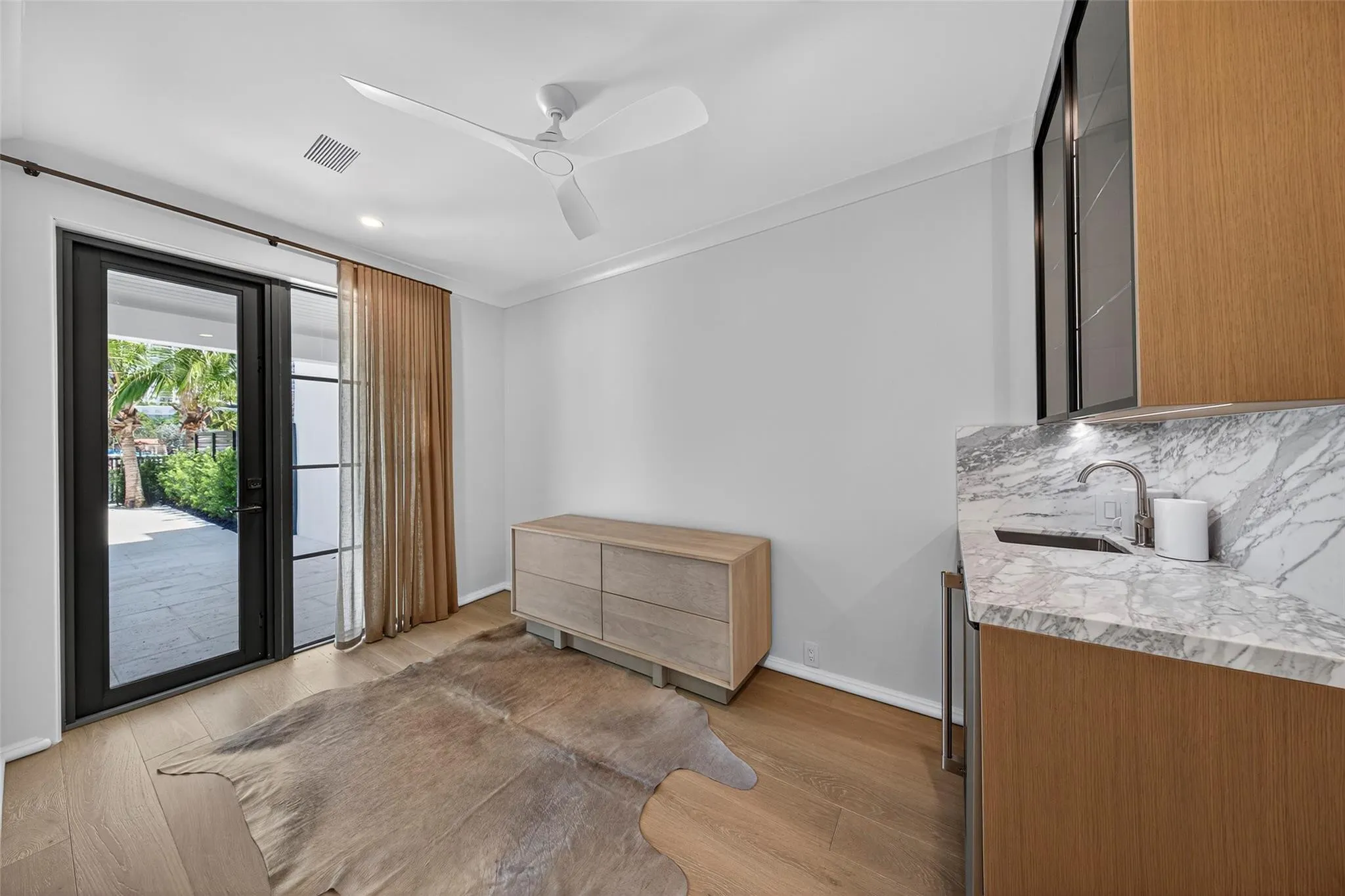 621 SW 5 Place