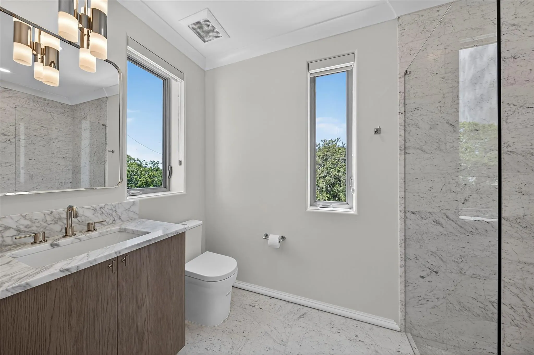 621 SW 5 Place