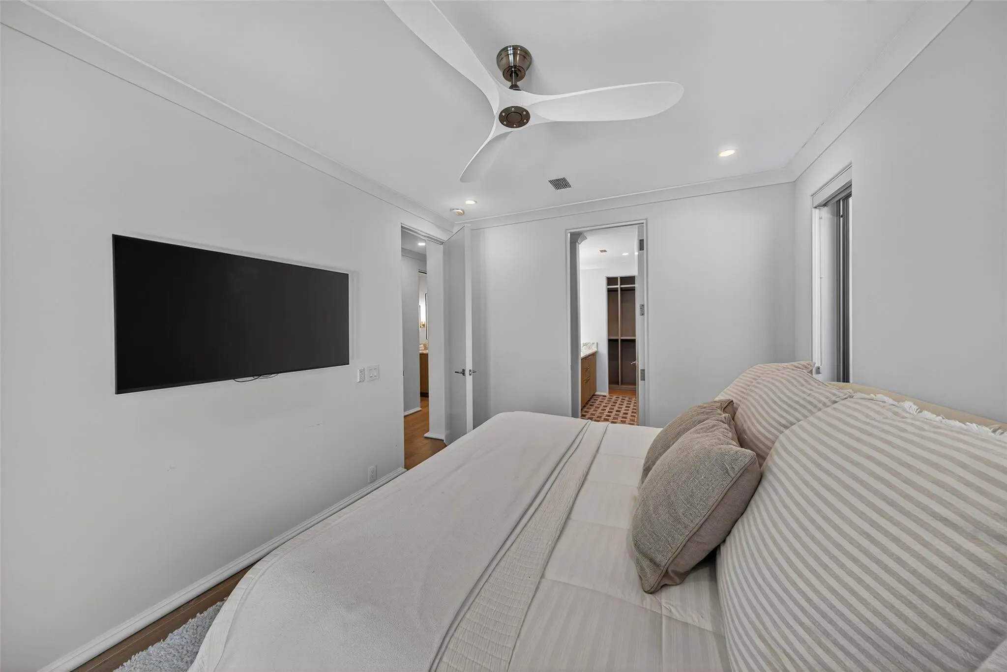 621 SW 5 Place