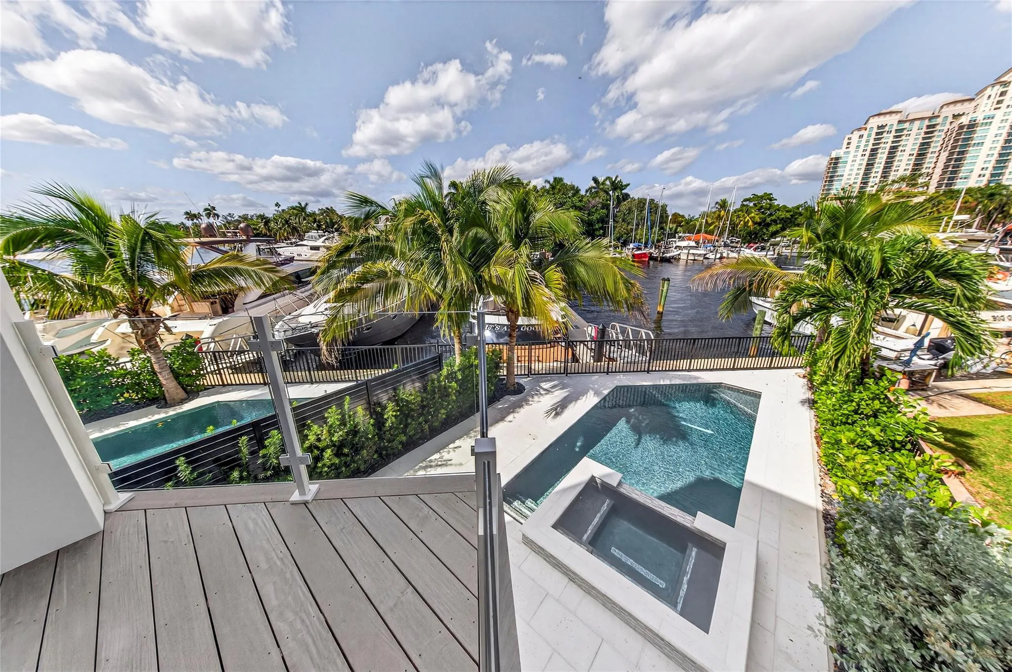 621 SW 5 Place
