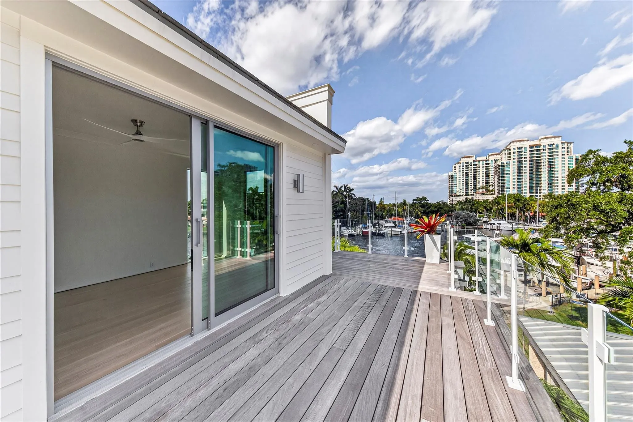 621 SW 5 Place