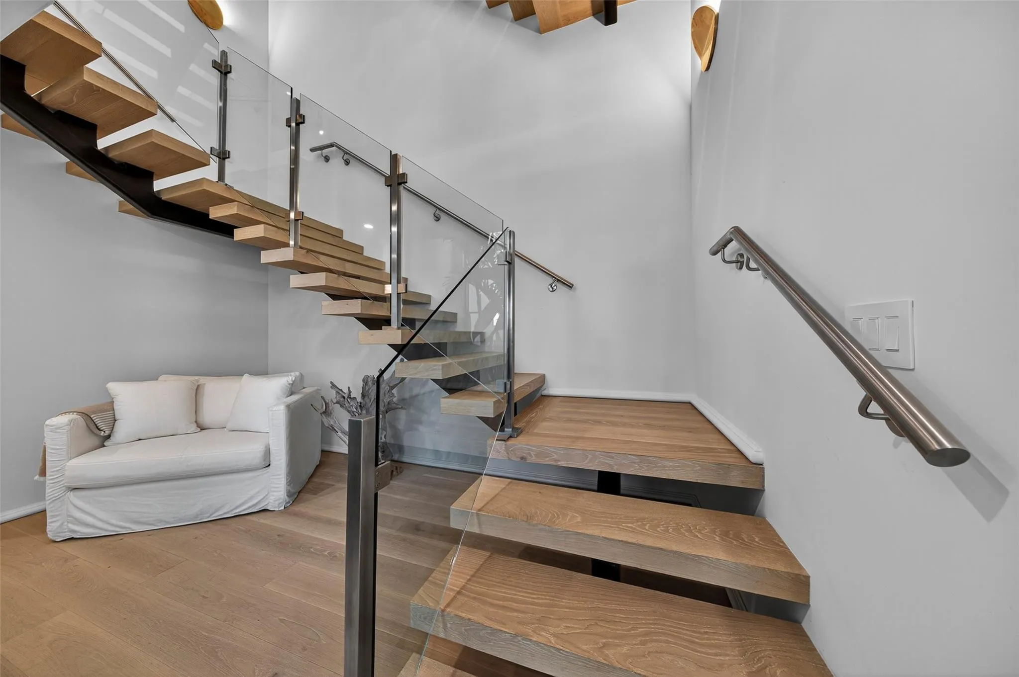 621 SW 5 Place