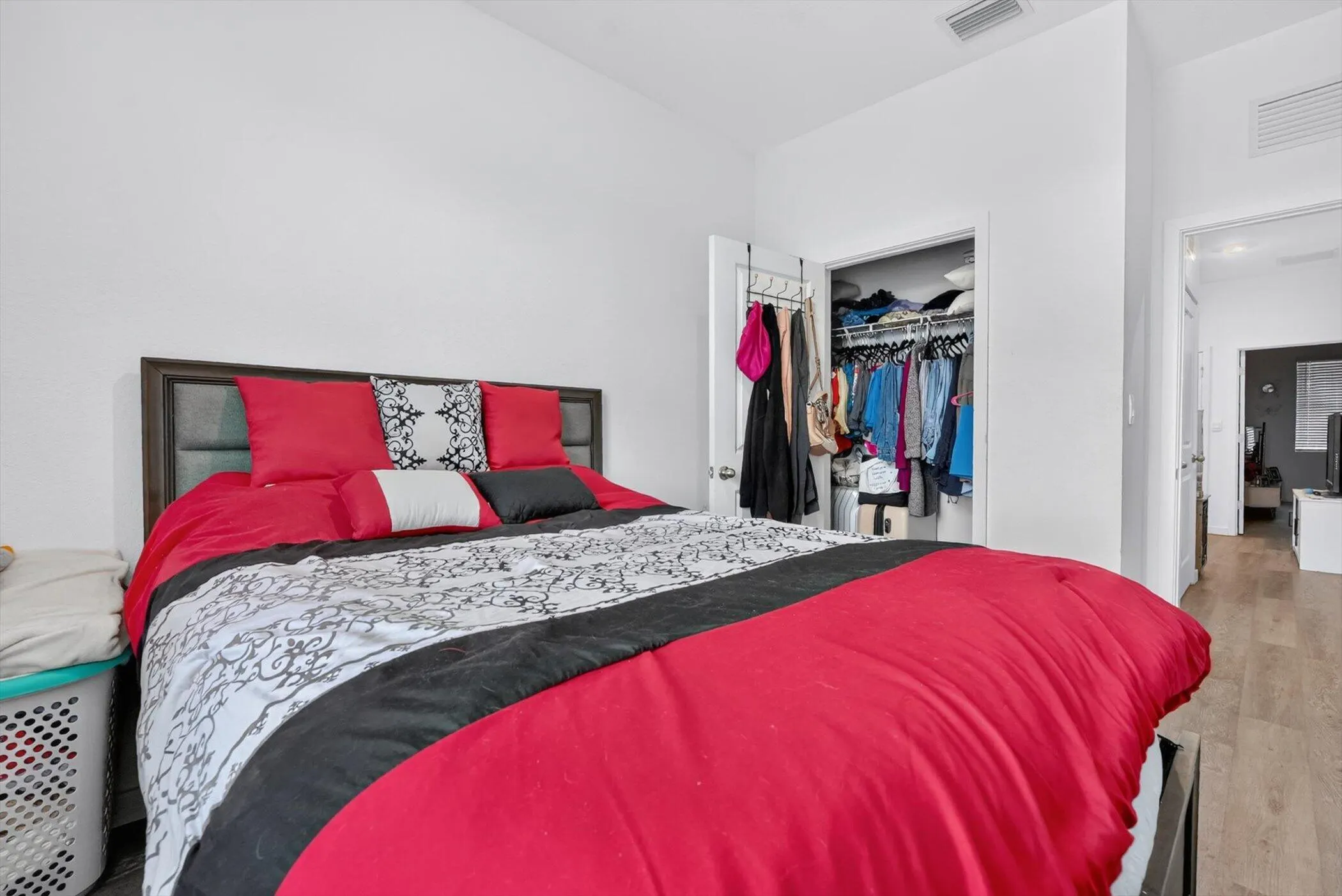 353 NW 9TH Street