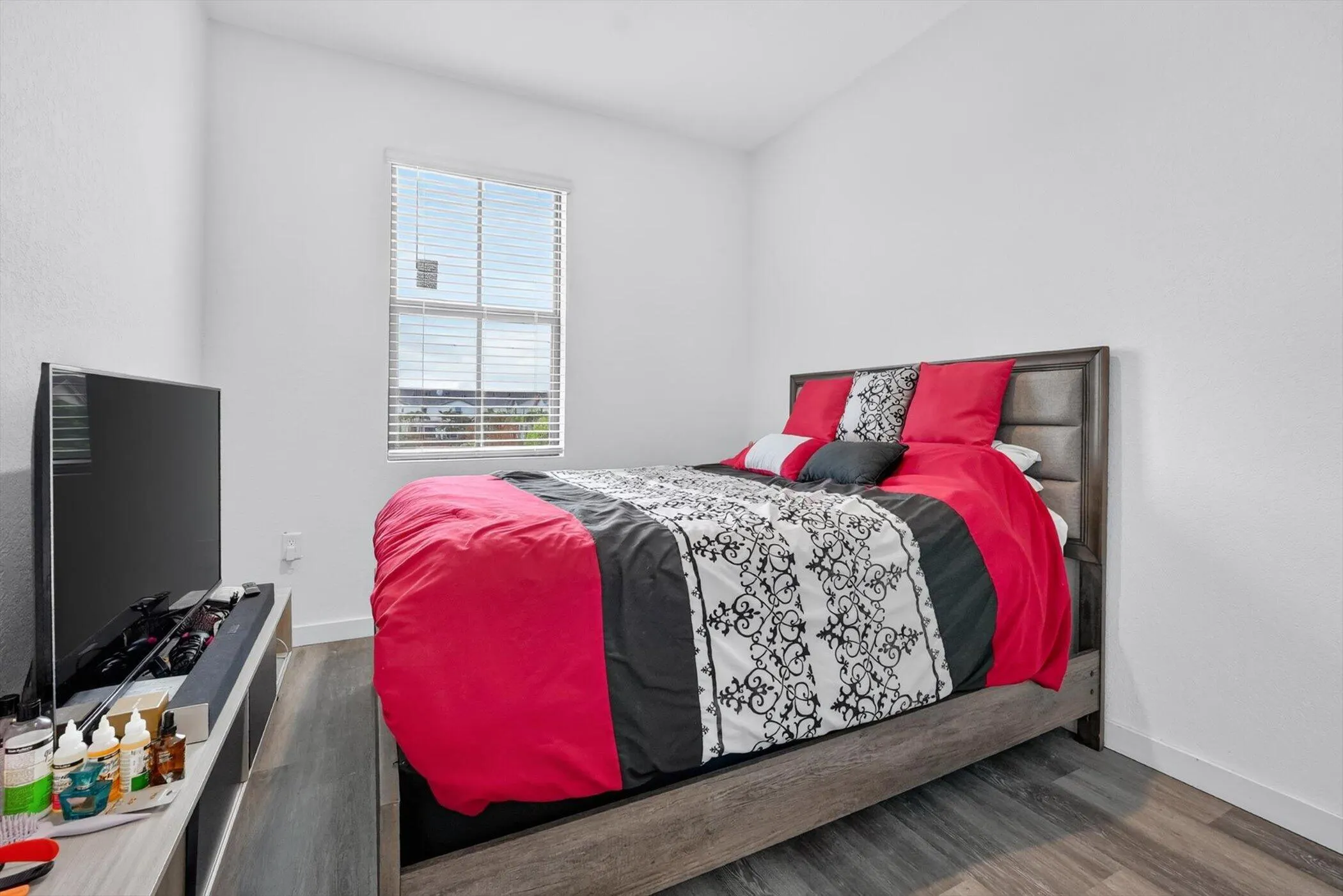 353 NW 9TH Street