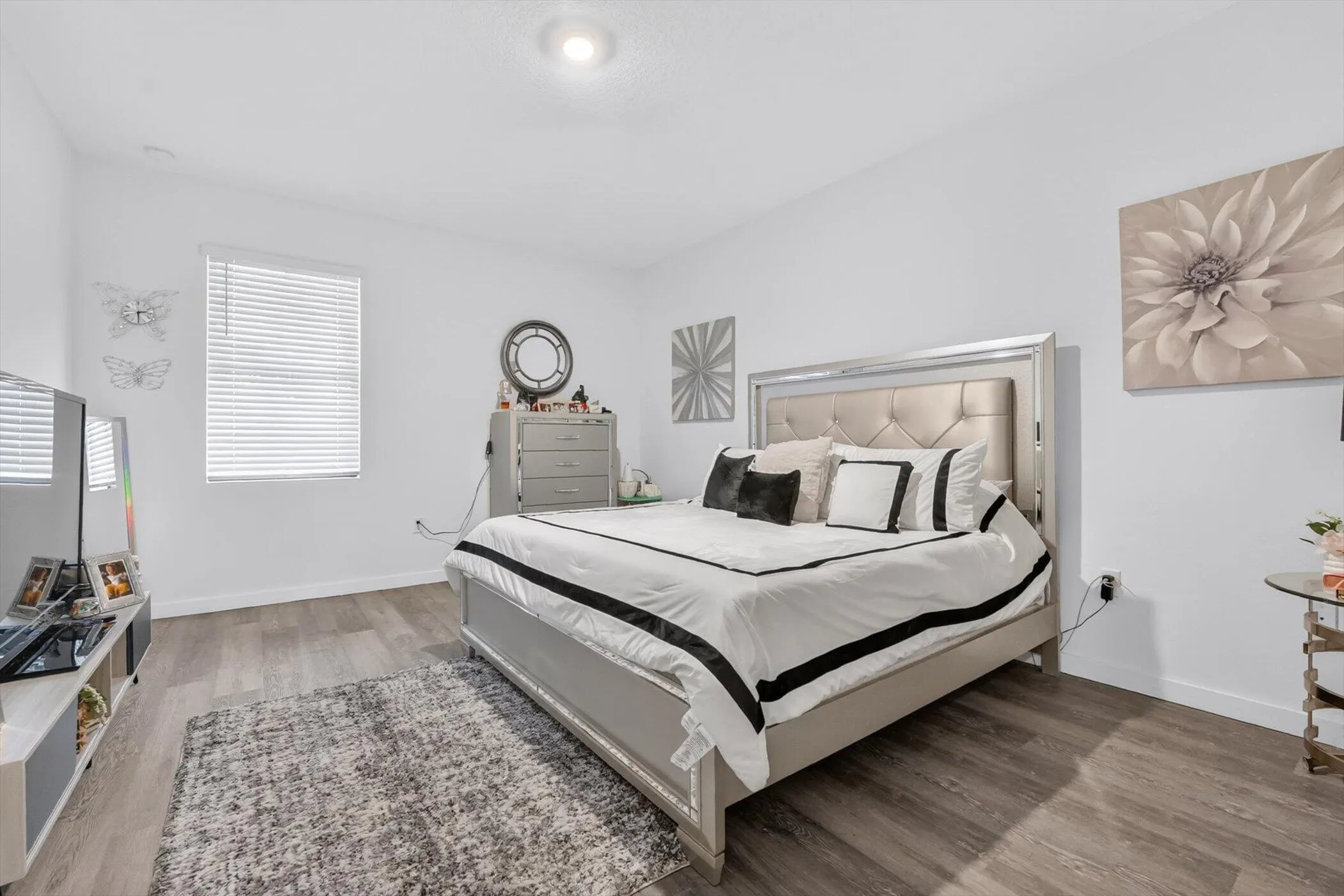 353 NW 9TH Street