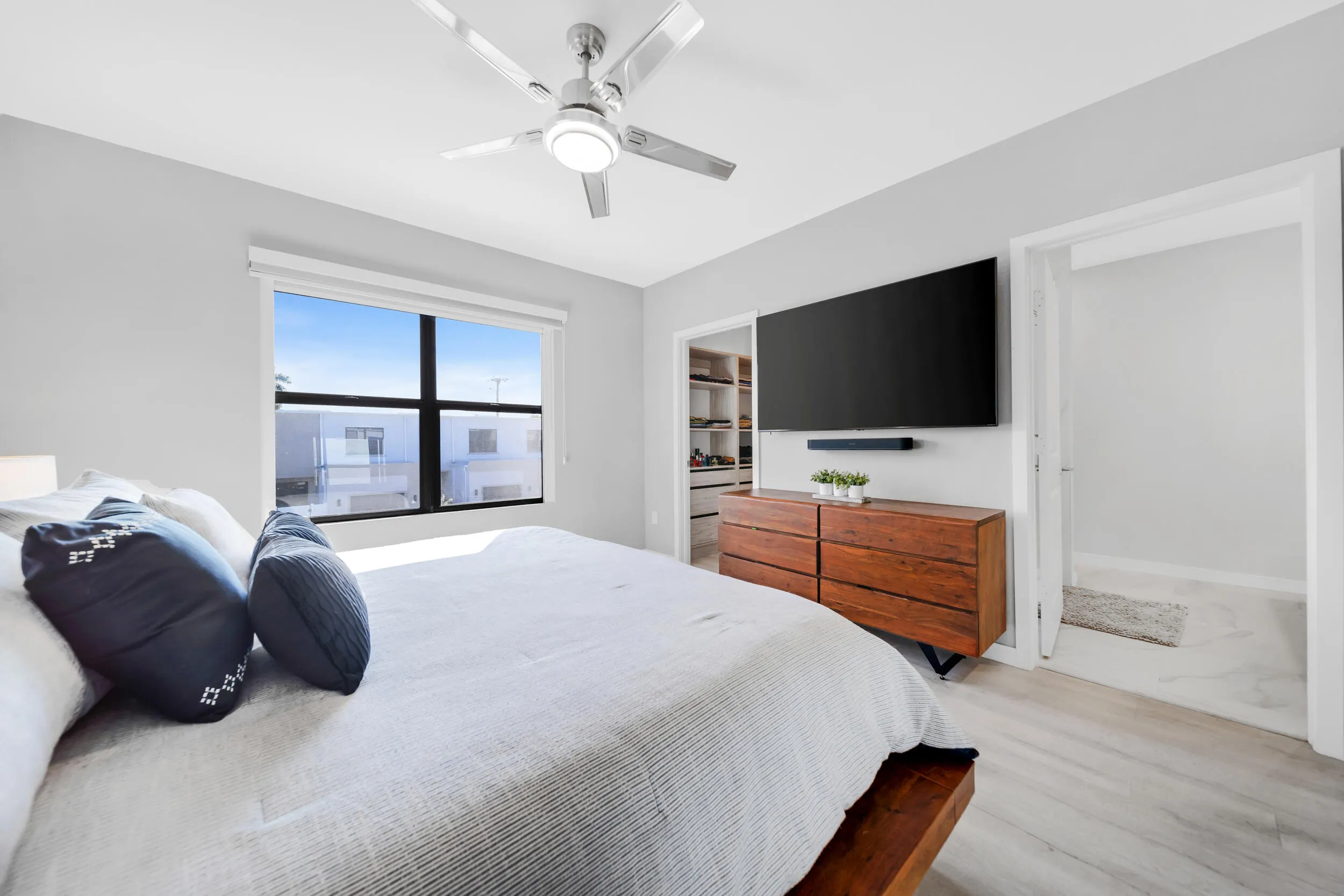 545 NW 17th Street