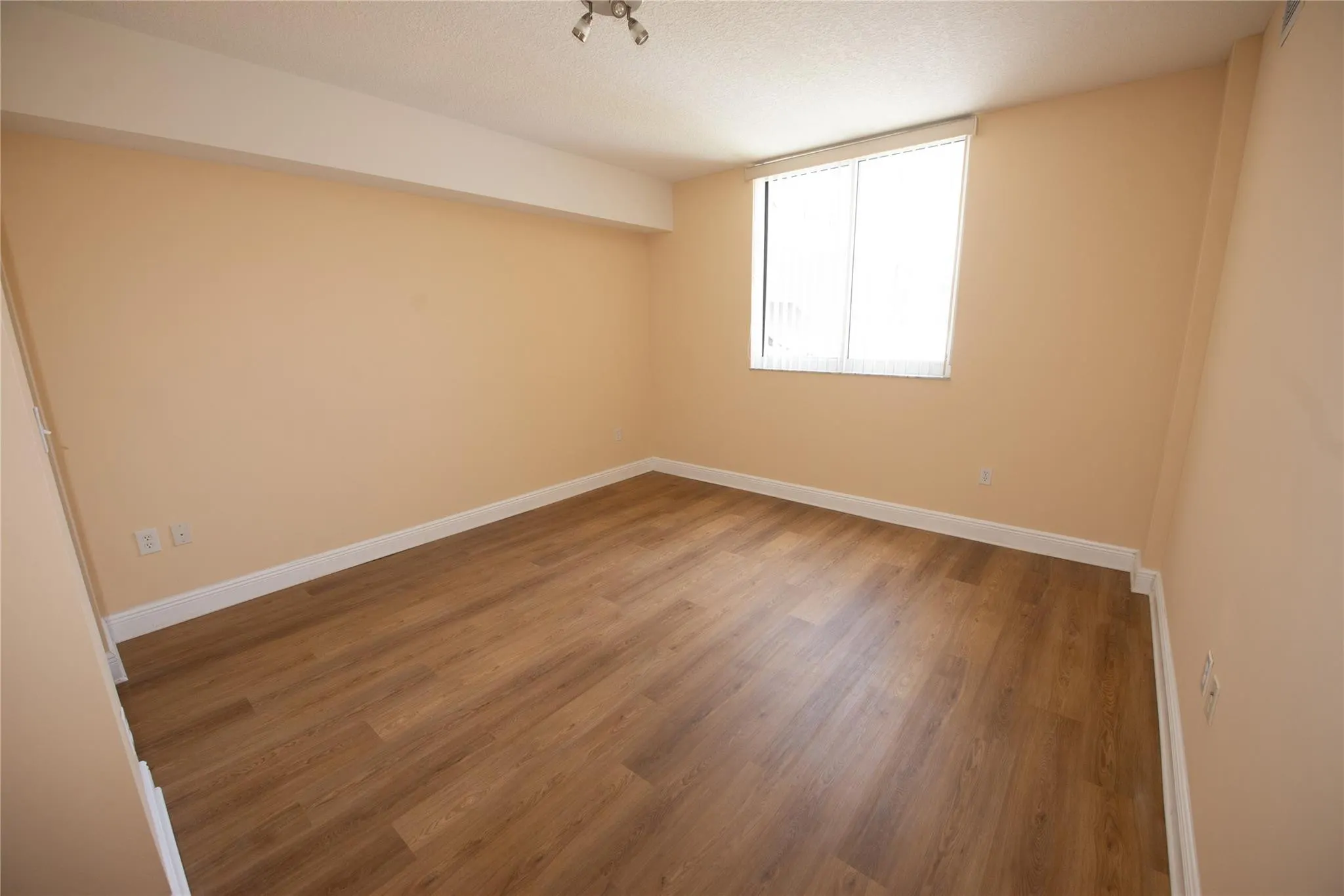2775 NE 187TH Street #621