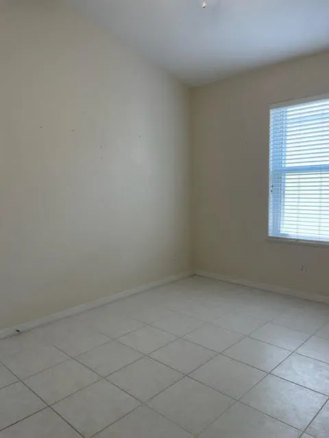 3185 SW Cordoba Court