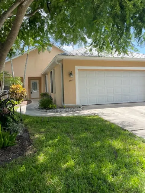 3185 SW Cordoba Court