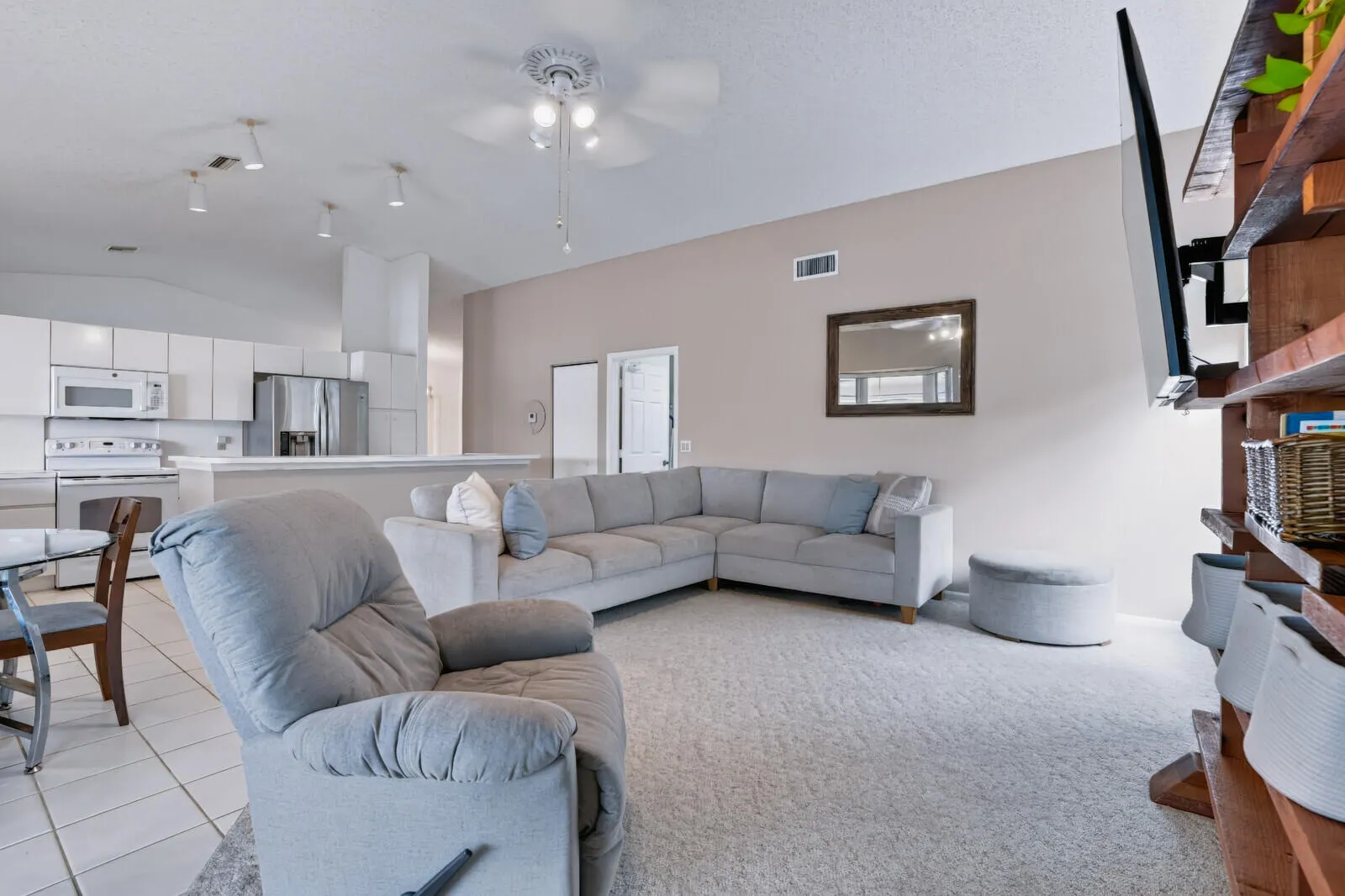 11235 ISLAND LAKES Lane