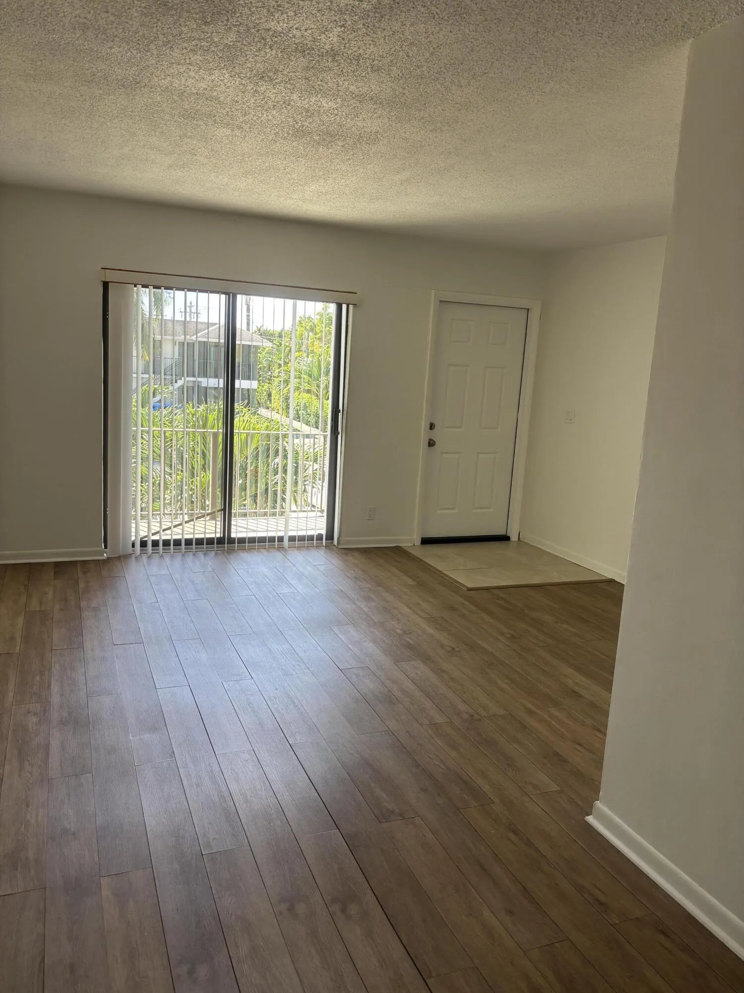 521 NE 45TH Street #6