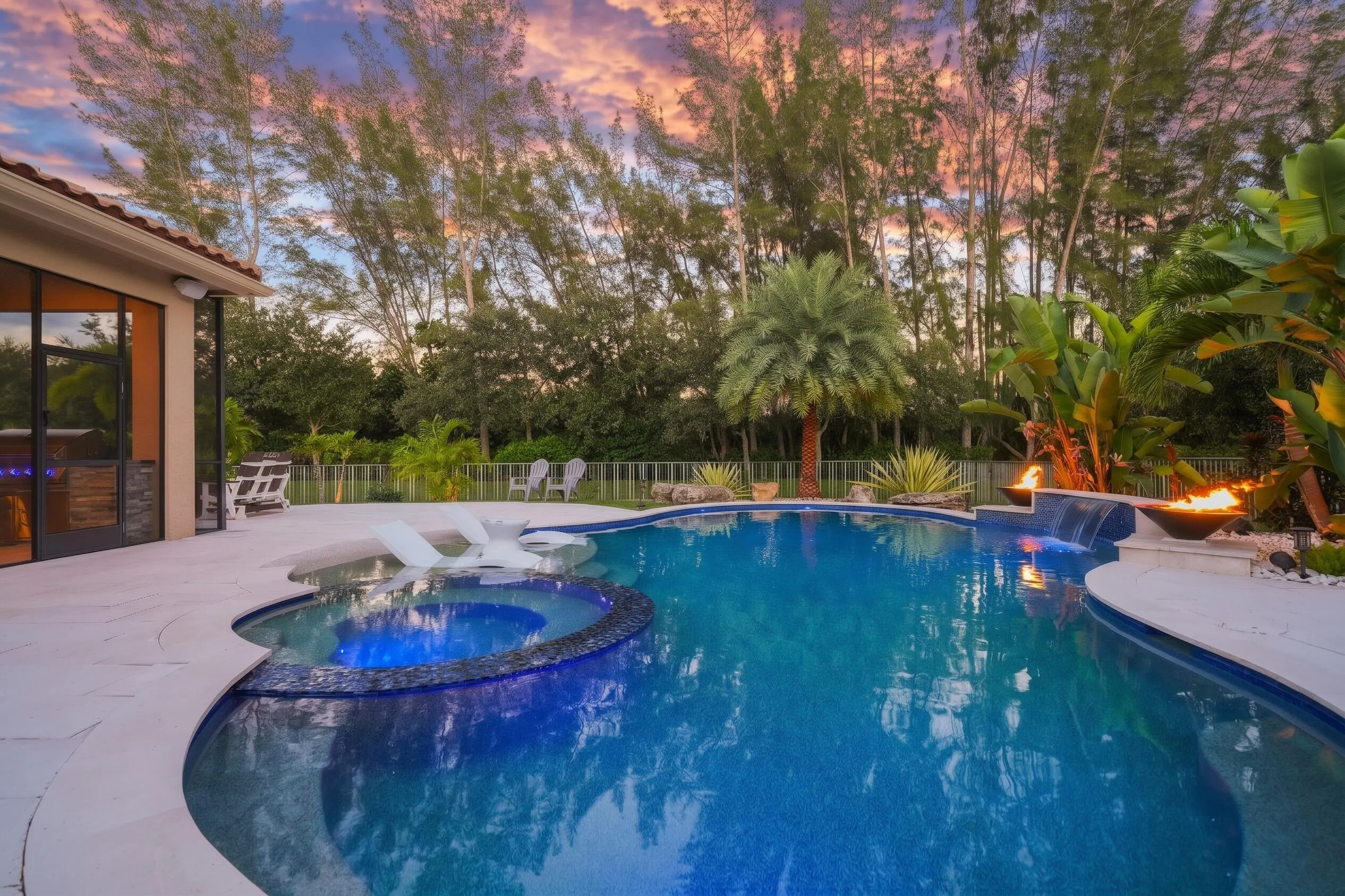 7630 Maywood Crest Drive