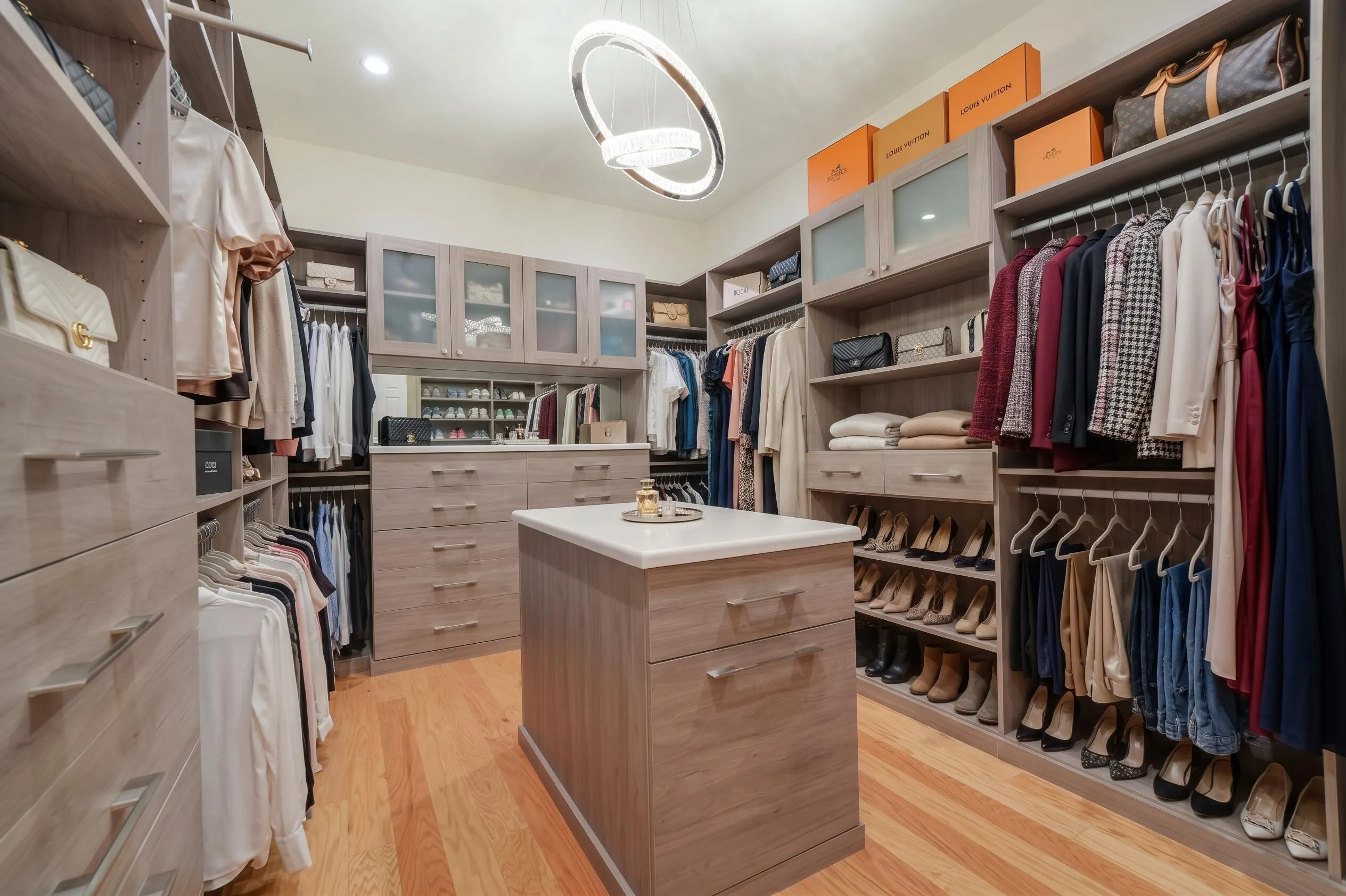 7630 Maywood Crest Drive
