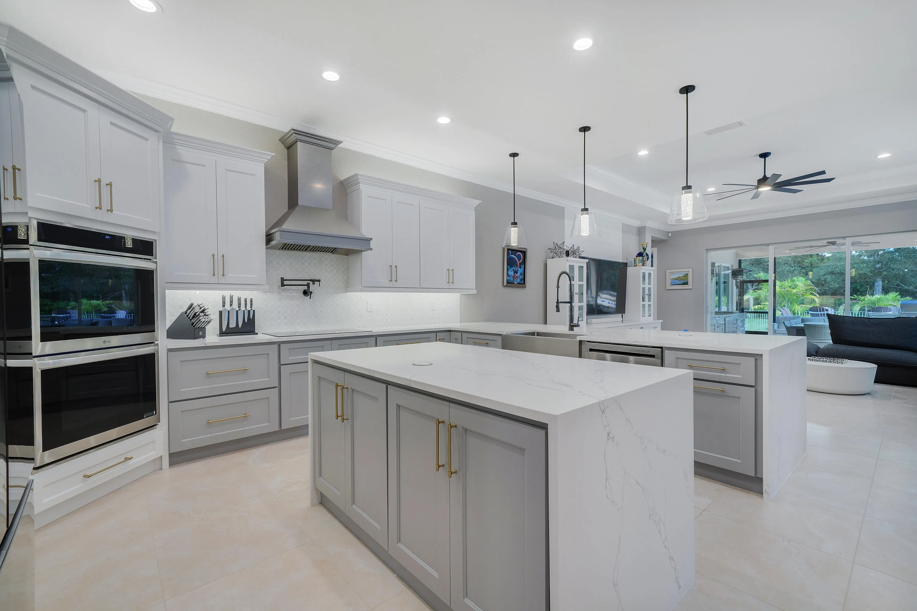 7630 Maywood Crest Drive