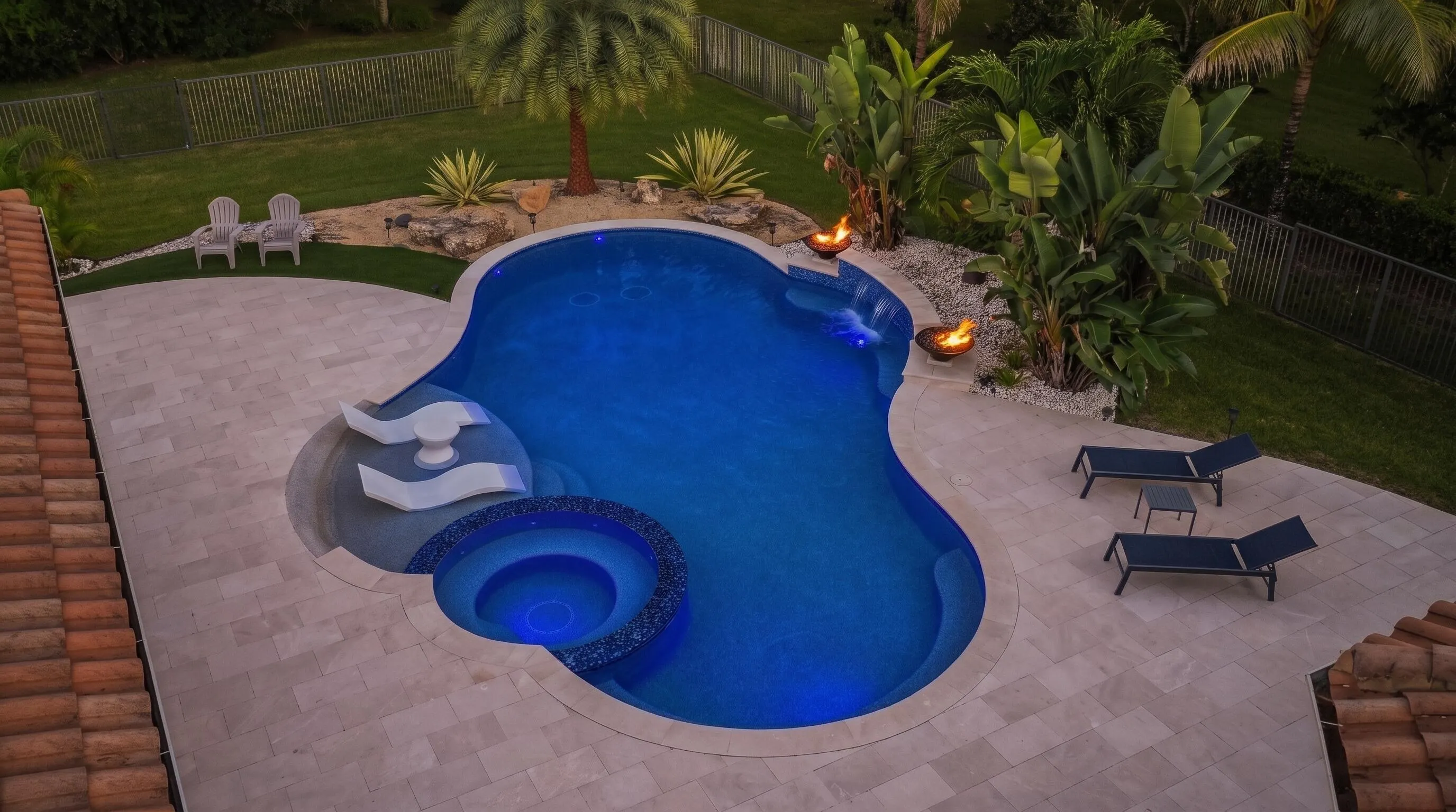 7630 Maywood Crest Drive