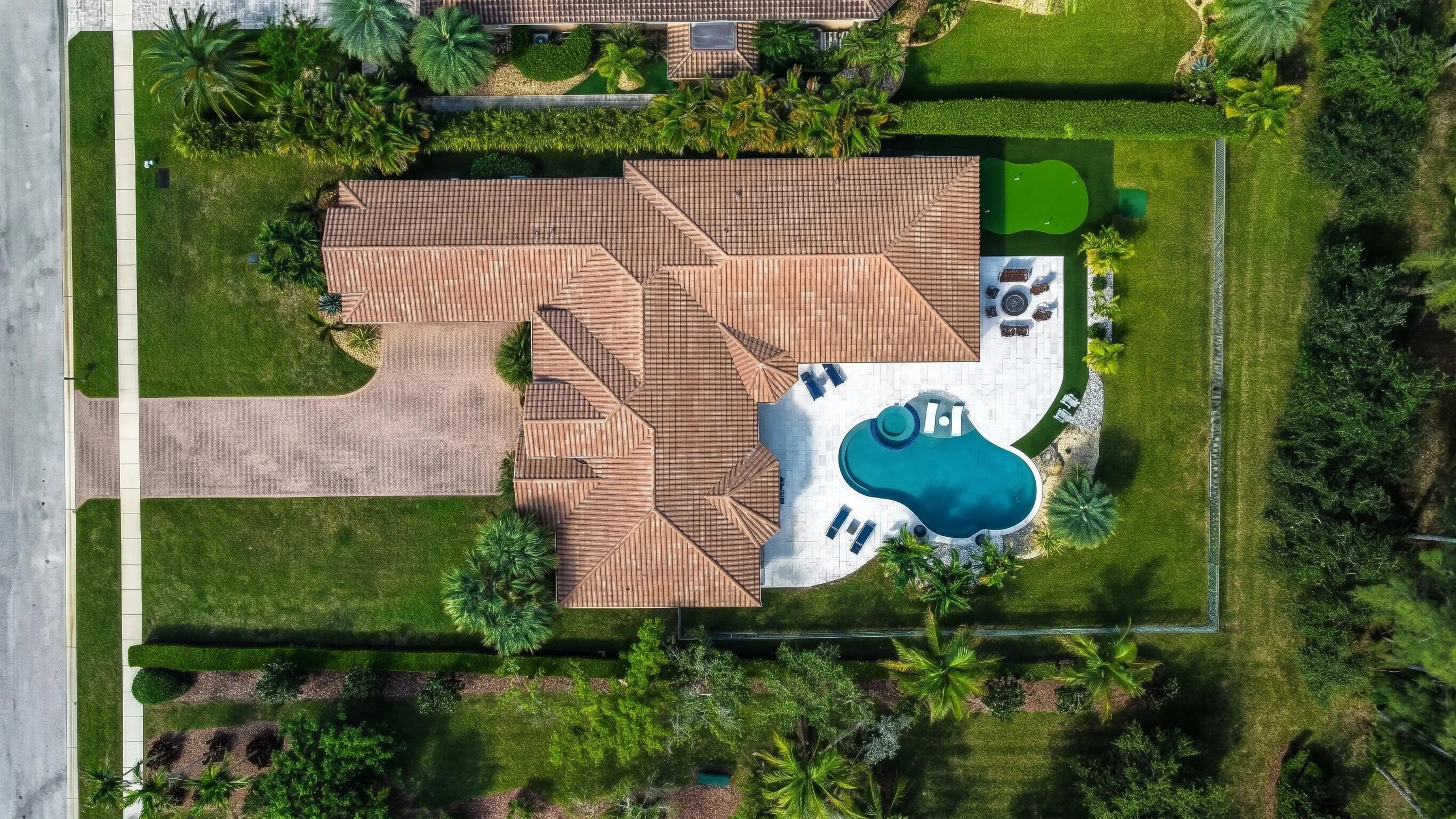 7630 Maywood Crest Drive