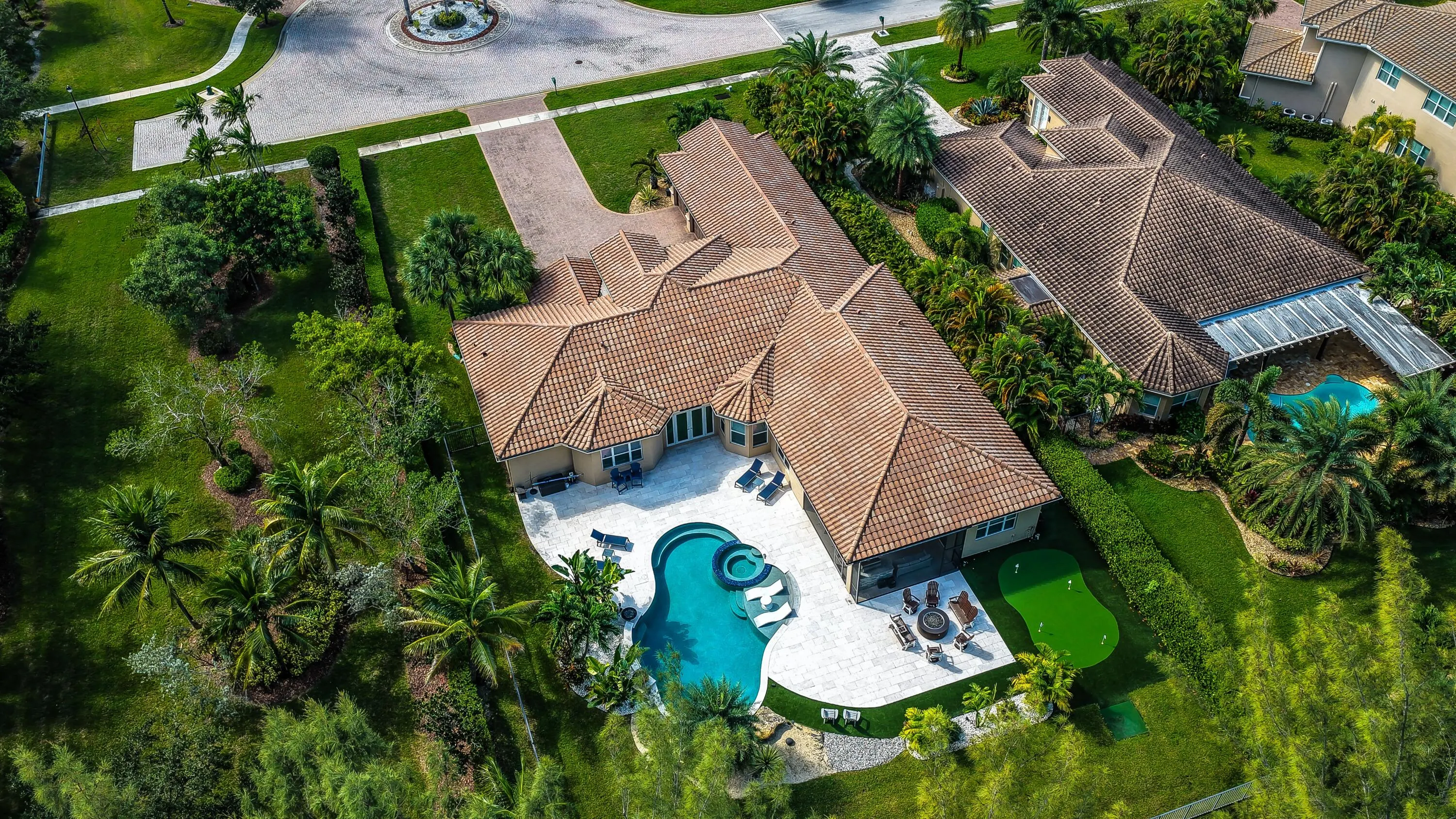 7630 Maywood Crest Drive