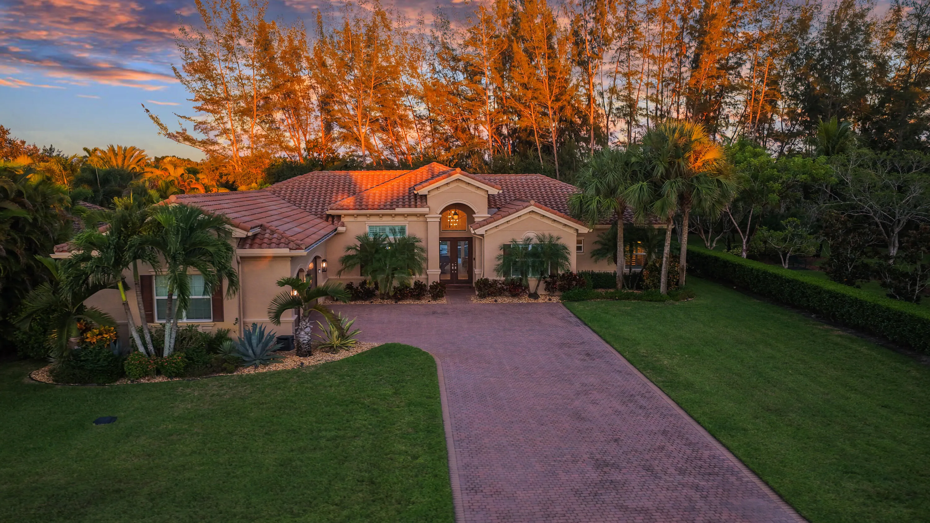 7630 Maywood Crest Drive