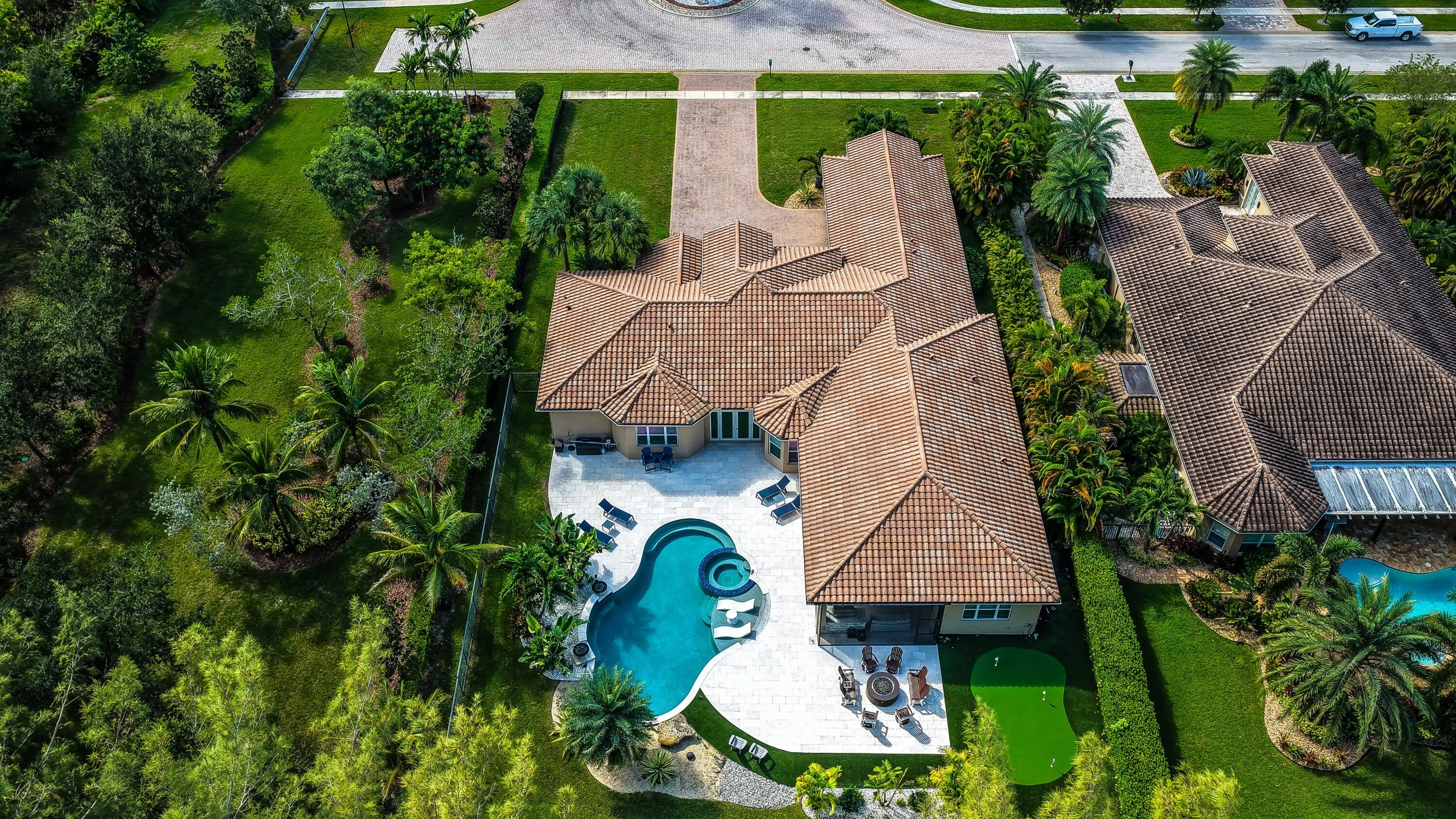 7630 Maywood Crest Drive
