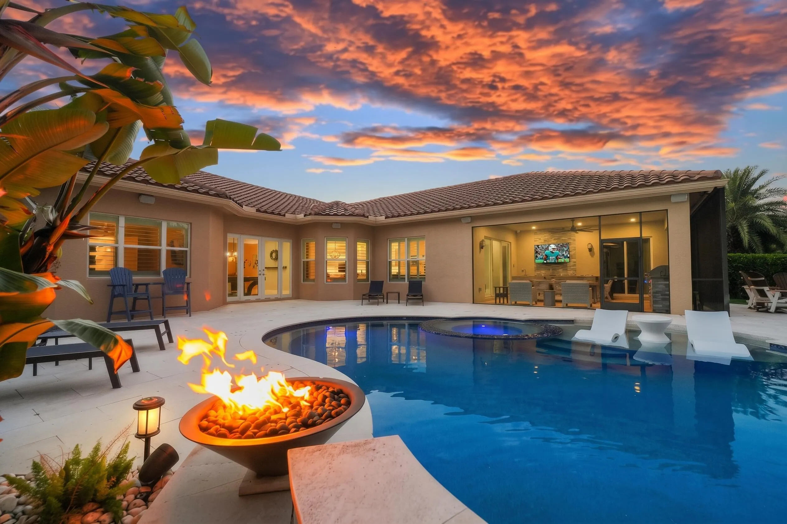 7630 Maywood Crest Drive